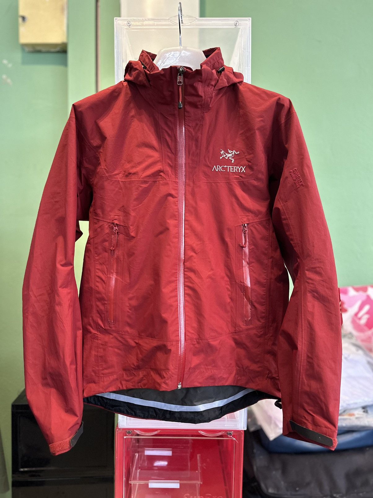 Arc'teryx ARC’TERYX GORE-TEX PACLITE SHELL ️‍🔥 | Grailed
