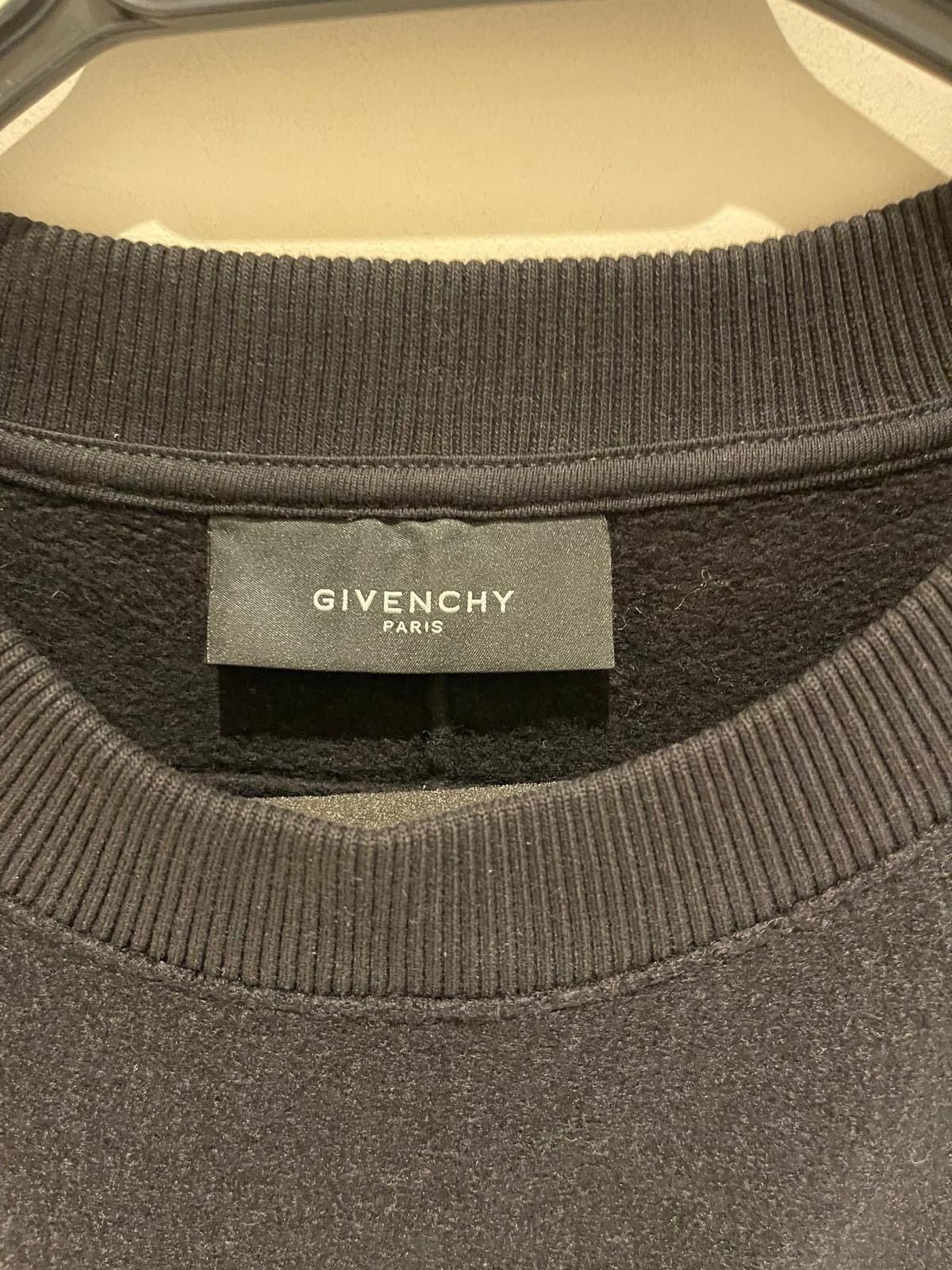Givenchy Givenchy Black Overtop Size US M / EU 48-50 / 2 - 3 Thumbnail