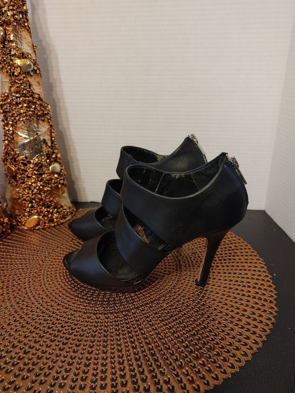 White House Black Market White House Black Market Size 7.5M Size US 7.5 / IT 37.5 - 2 Thumbnail