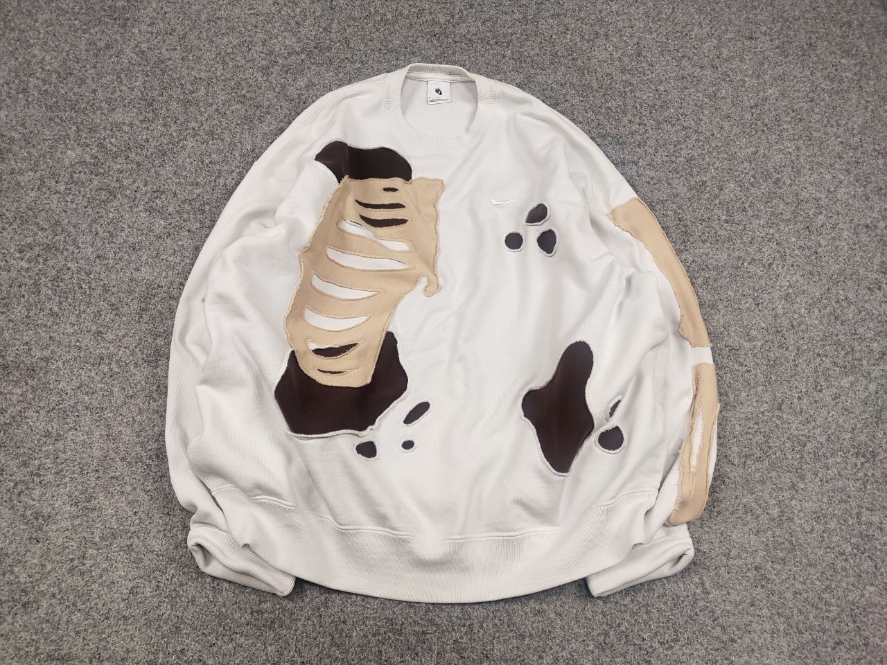 Nike Rare reworked nike skeleton Logo vintage Sweatshirt Y2K Size US XL / EU 56 / 4 - 2 Thumbnail