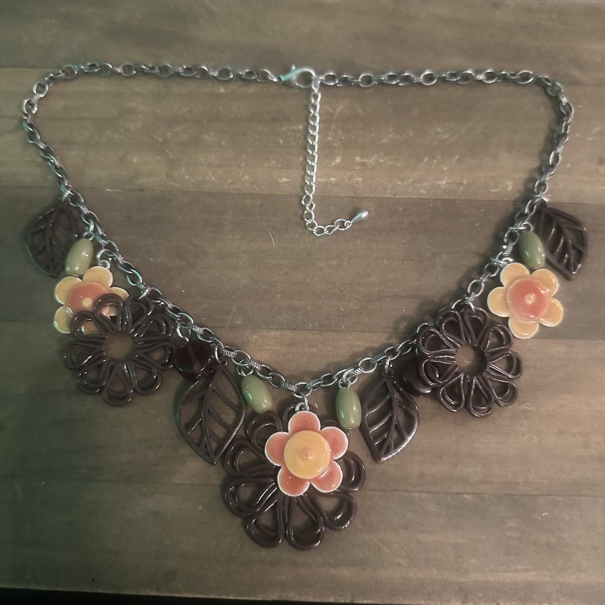 Other Flowers and leaves charm statement necklace Size ONE SIZE - 2 Thumbnail