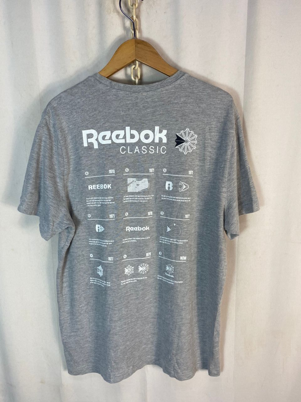 Reebok Vintage Reebok classic printed tshirt Size US L / EU 52-54 / 3 - 10 Thumbnail
