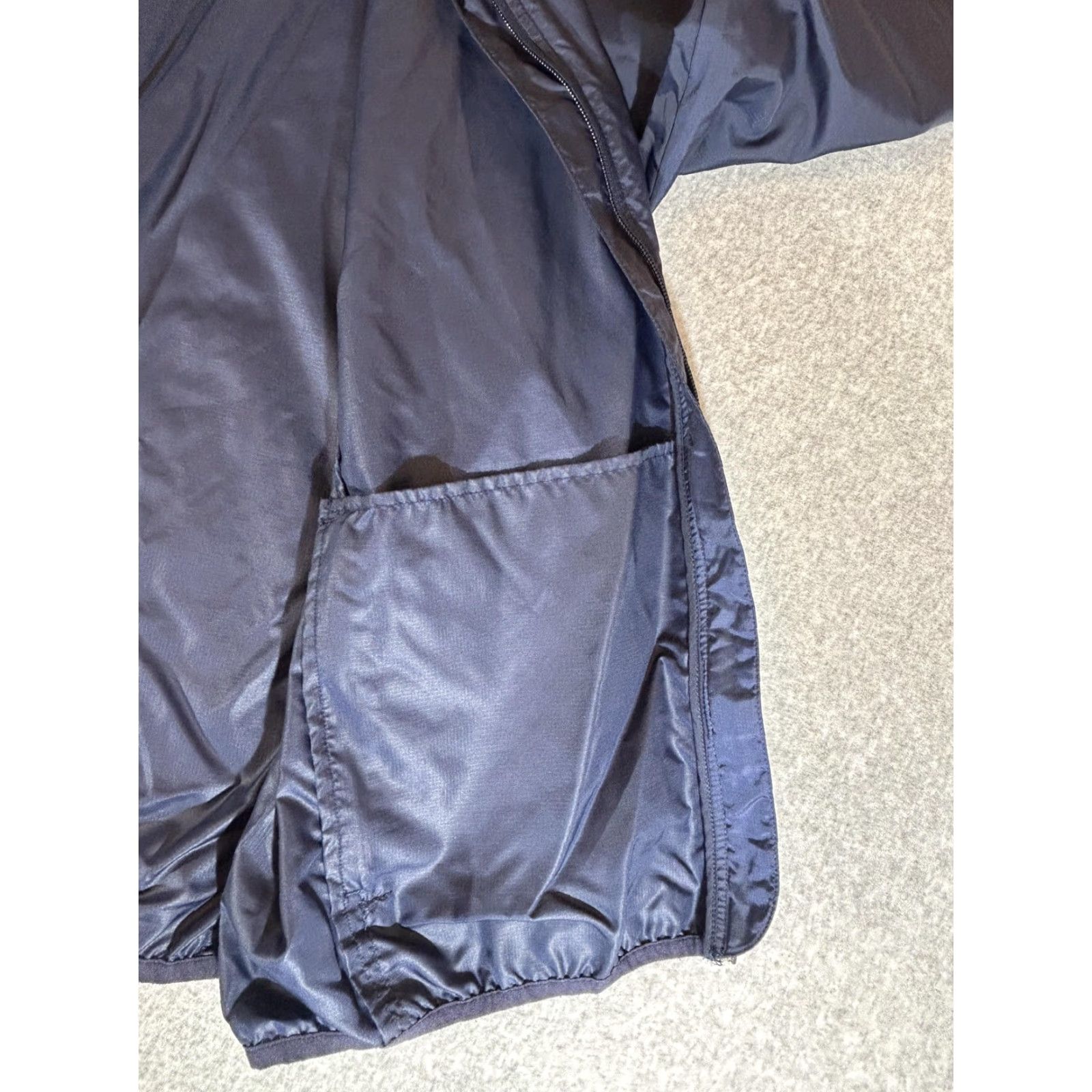 Vintage L.L. Bean Jacket Men XL Blue Windbreaker Zip Hooded Lightweight Nylon Outdoor Regular Fit Shirts? Size US XL / EU 56 / 4 - 7 Thumbnail