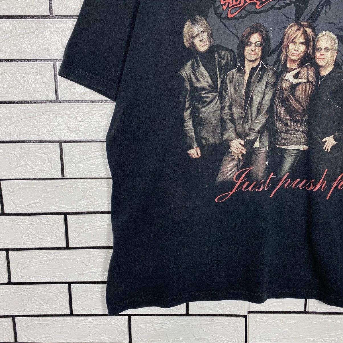 Band Tees 📌Vintage 90's Band Tees Aerosmith Big Logo Short Sleeve Size US XXL / EU 58 / 5 - 5 Thumbnail
