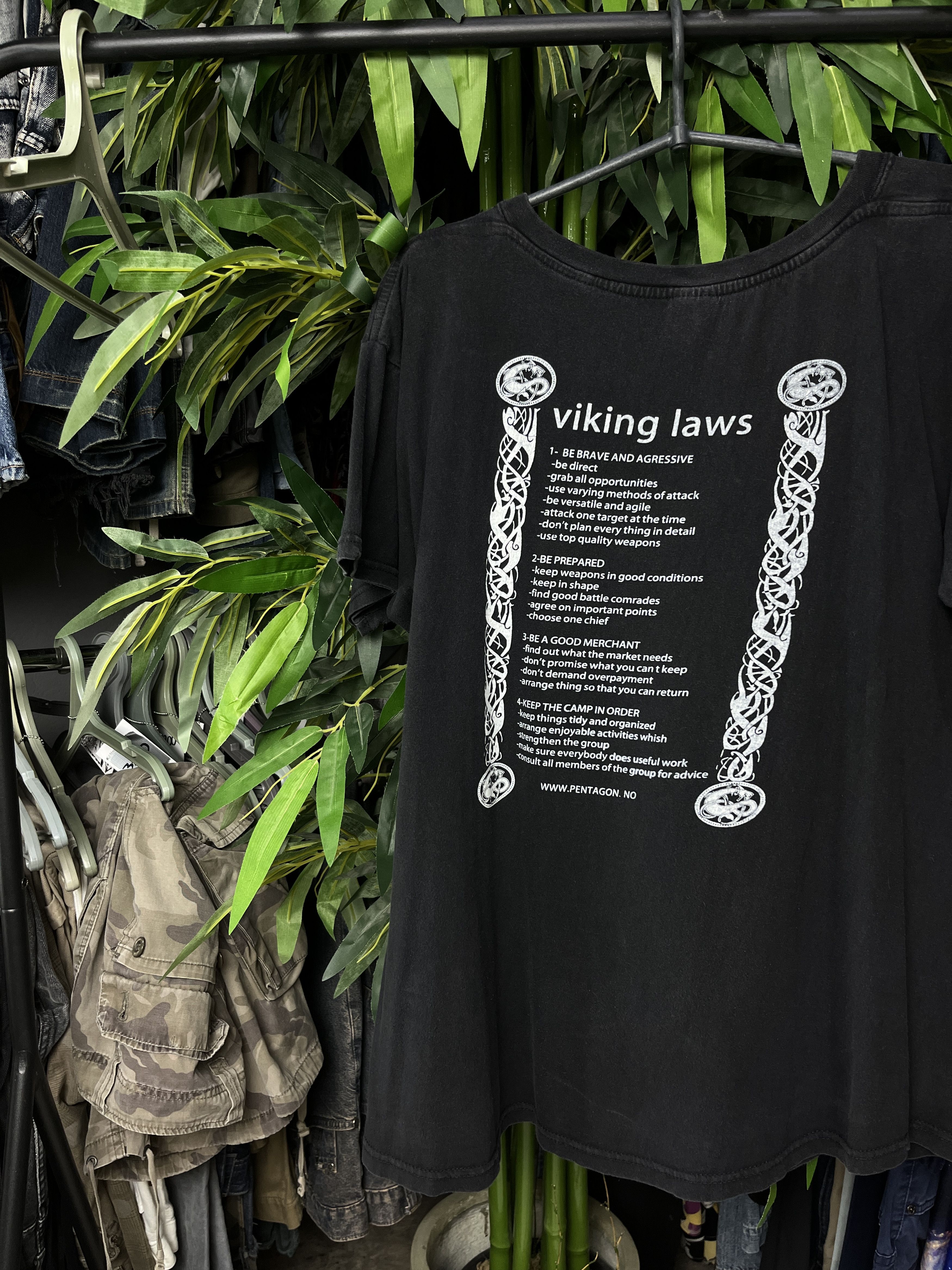 Vintage 1990s VINTAGE "VIKING LAWS" GRAPHIC FADED TEE - 840 Size US L / EU 52-54 / 3 - 4 Thumbnail