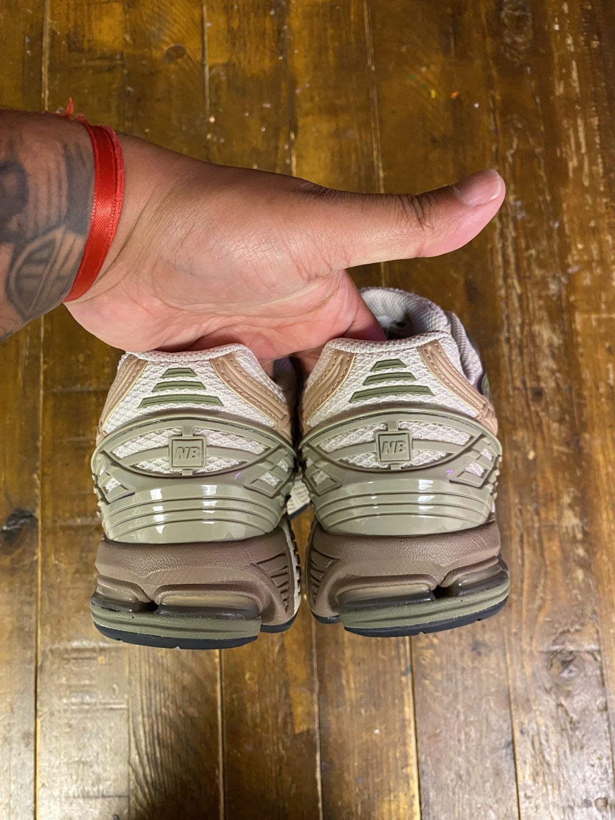 New Balance M1906NE “Linen” Size US 9 / EU 42 - 4 Thumbnail