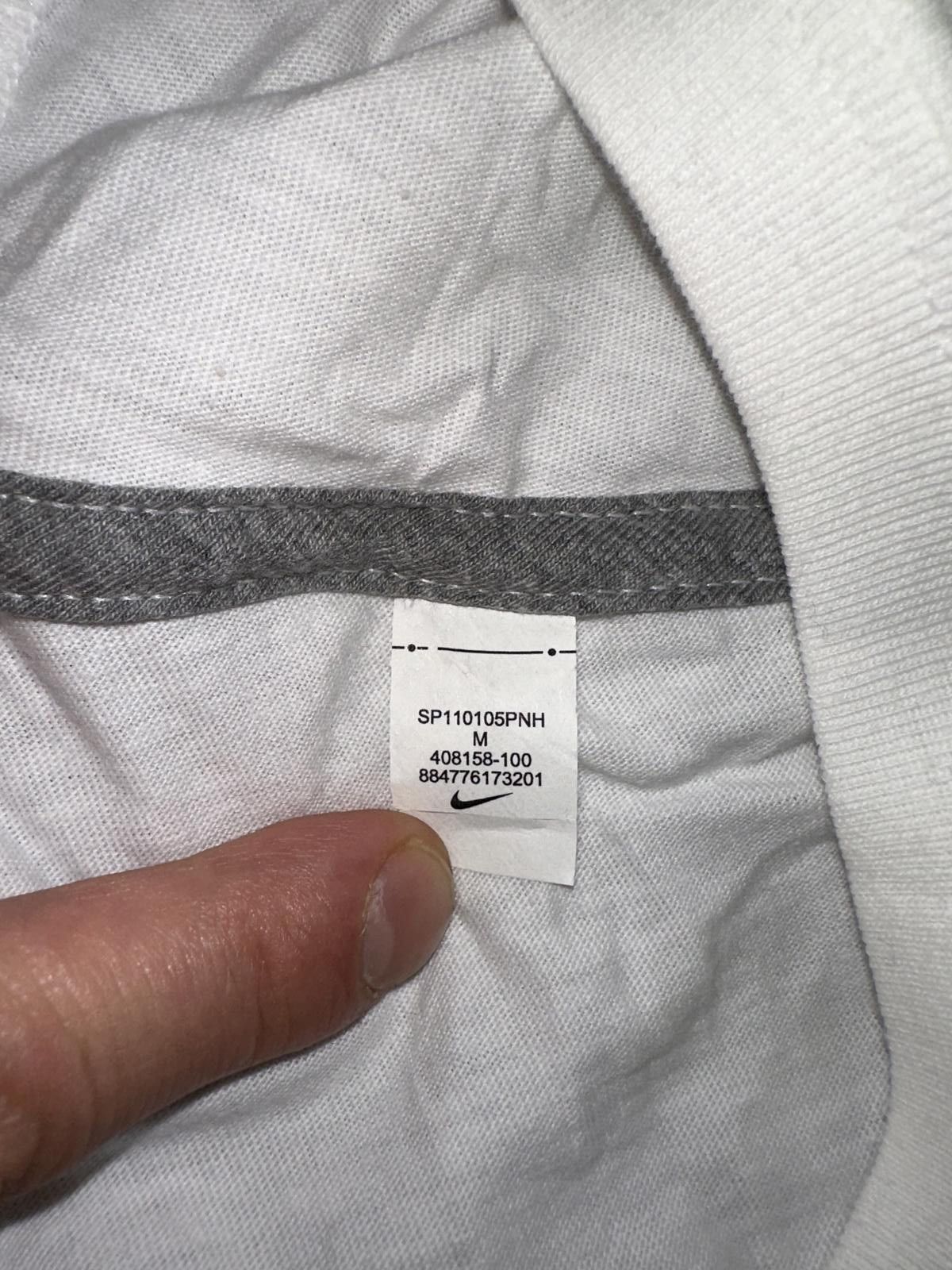 Nike Vintage Nike Men’s Dri-Fit Central Big Logo White T-Shirt 2011 Size US M / EU 48-50 / 2 - 7 Thumbnail