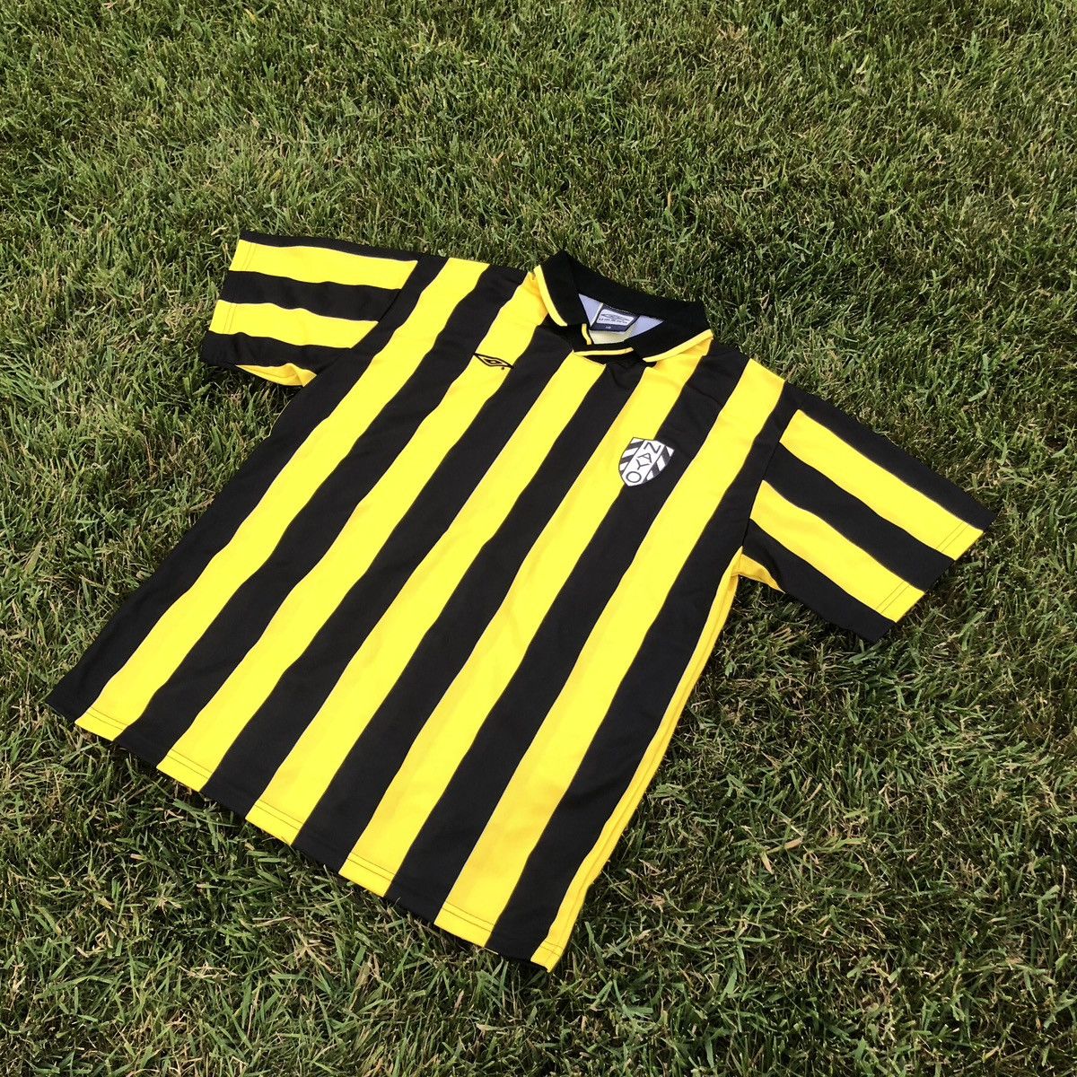 Umbro × Vintage Umbro vintage nayo #9 jersey Size US L / EU 52-54 / 3 - 2 Thumbnail