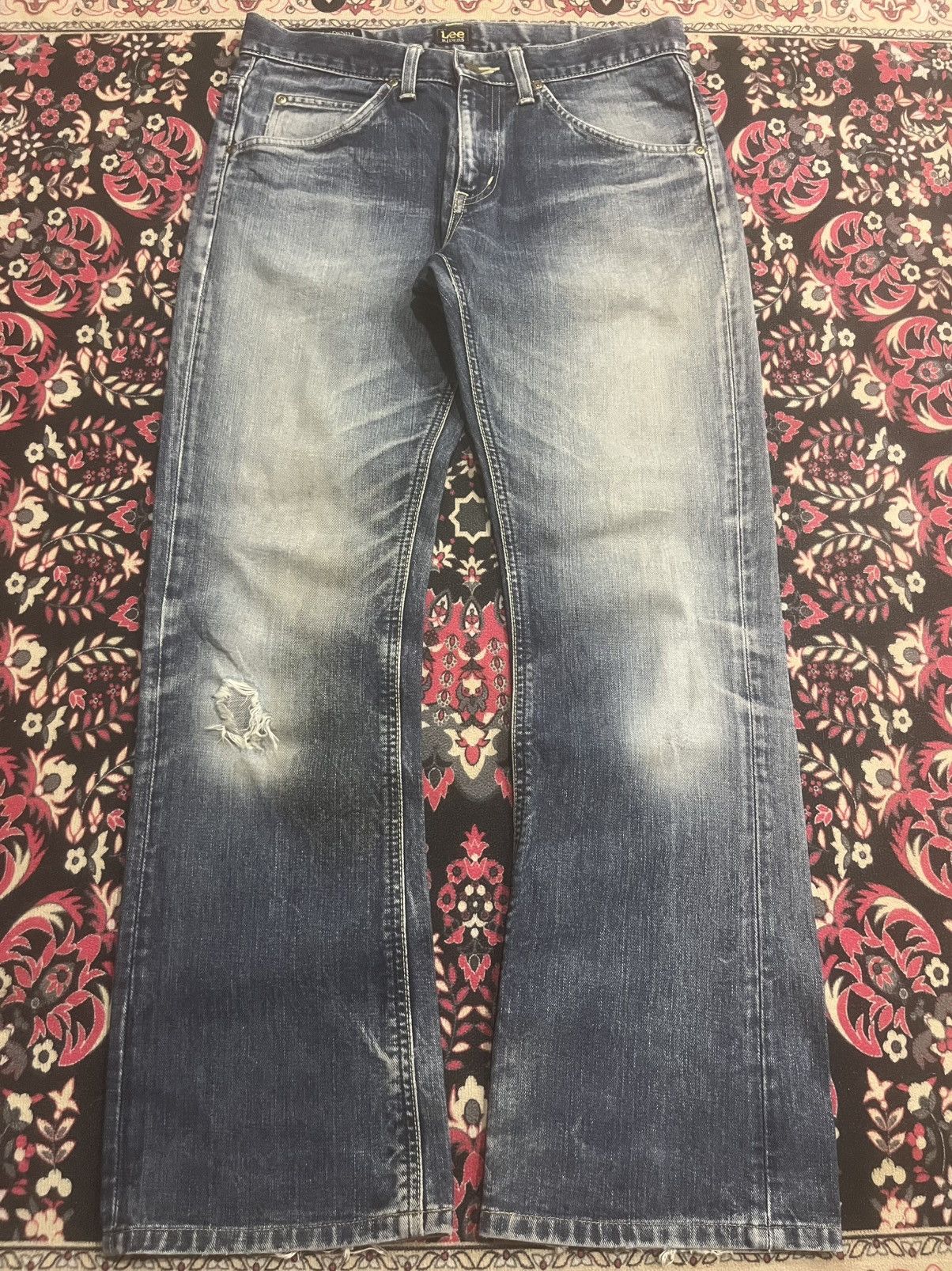 Lee Vintage Japan Lee Rider Blue Faded Wash Distress Flare Jeans Size US 32 / EU 48 - 1 Thumbnail