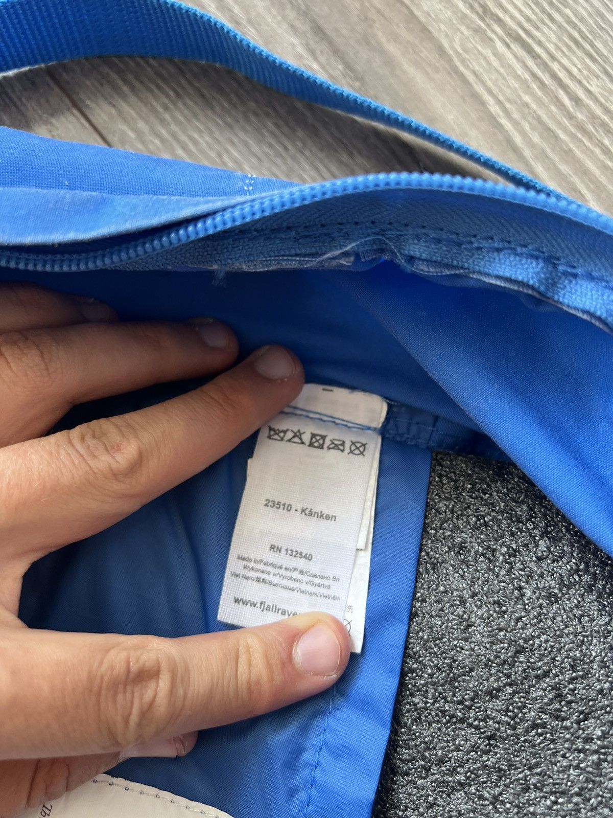 Fjallraven Vintage Rare Fjallraven Kanken Pro Waxed RFLCT Y2K Backpack Size ONE SIZE - 19 Thumbnail