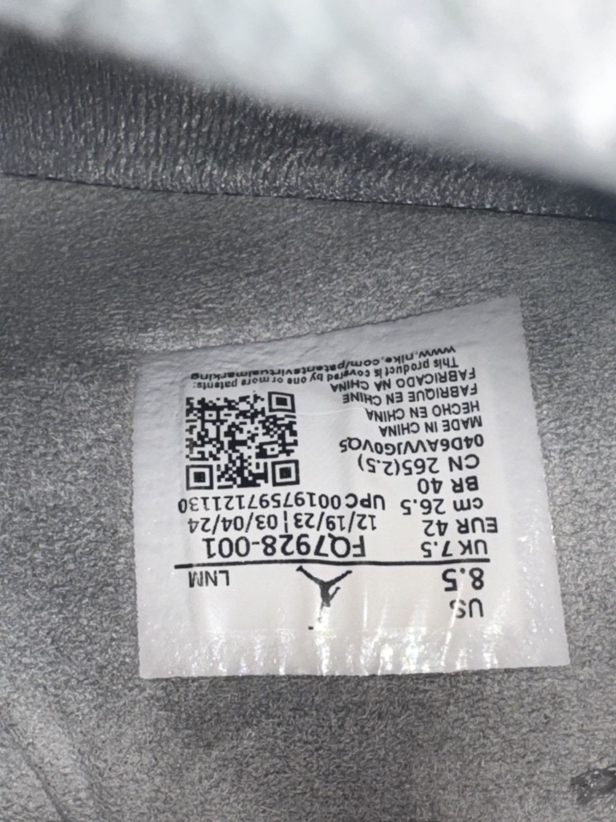 Jordan Brand JORDAN 3 RETRO SE Size US 8.5 / EU 41-42 - 6 Thumbnail