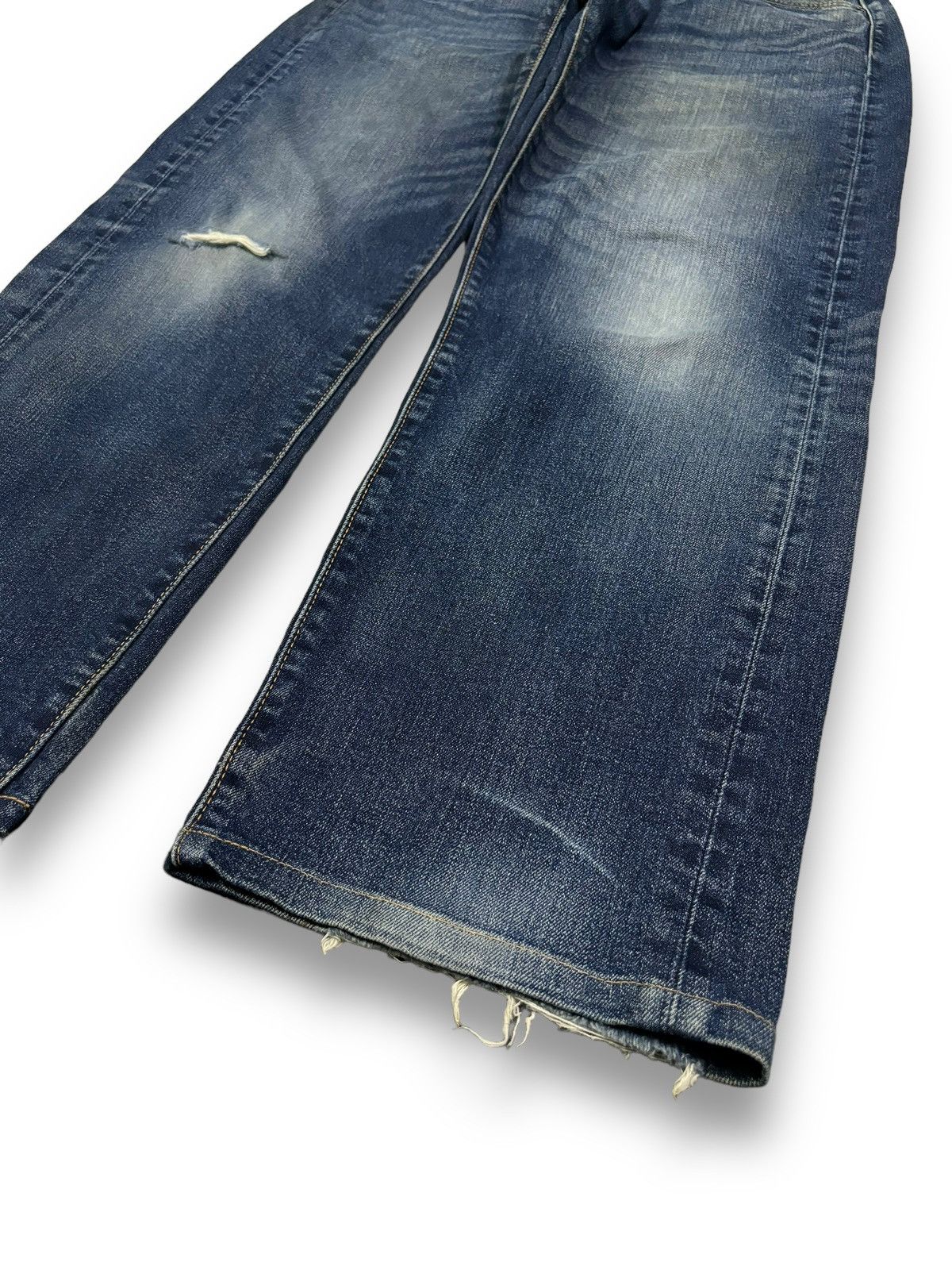 Levi's Vintage Clothing Vintage Y2K Levis Premium Big E Loose Fit Distressed Jeans Size US 34 / EU 50 - 11 Thumbnail