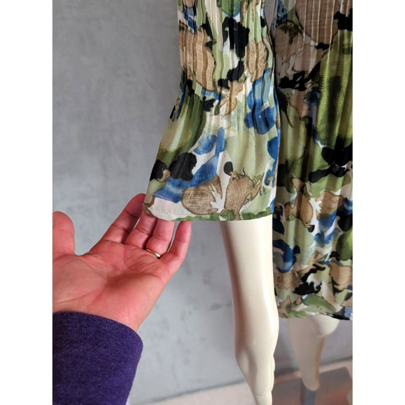 Vintage VINTAGE Allison Taylor Top Shirt Green Floral V-Neck Chiffon 3/4 Sleeve Ruffle Forest Fairy Womens S Size S / US 4 / IT 40 - 4 Thumbnail
