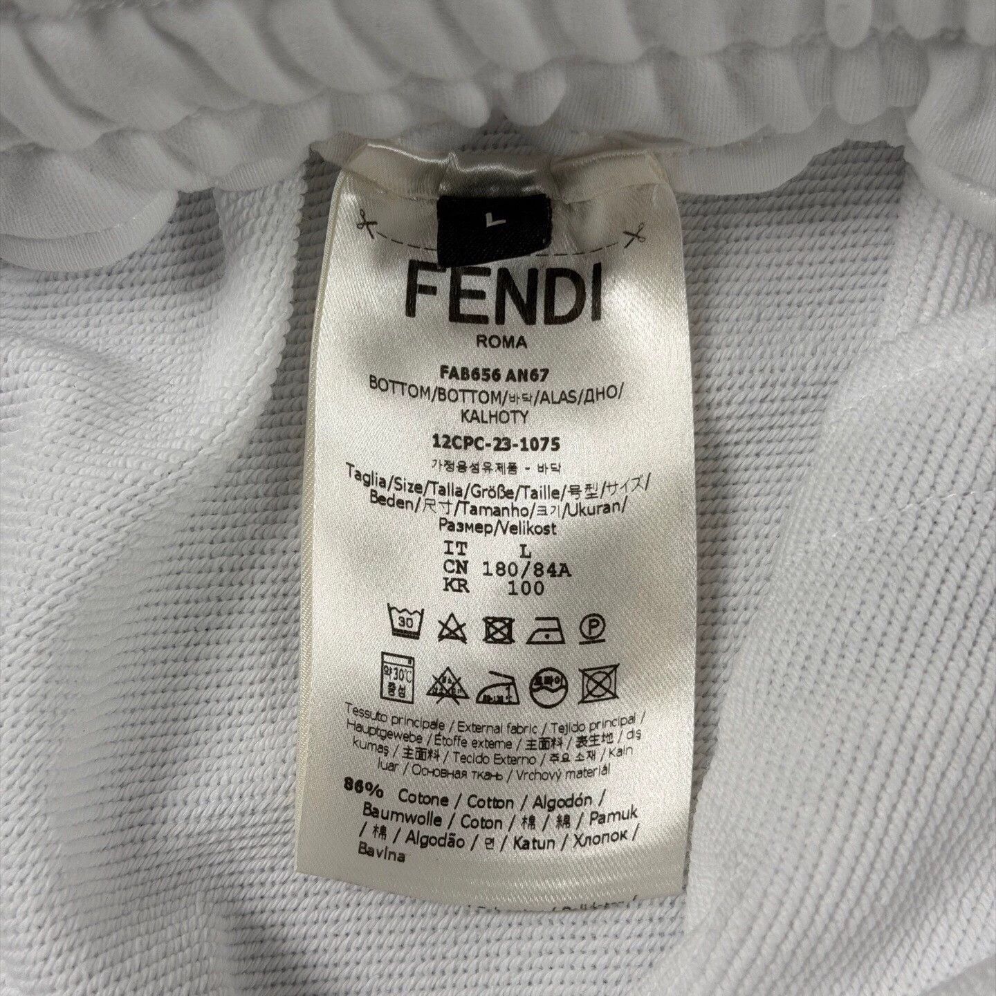Fendi Fendi White Monogram Paneled Bermuda Shorts L Size US 34 / EU 50 - 4 Thumbnail