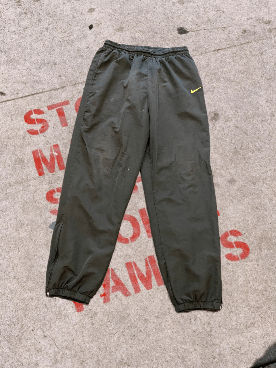 Nike Vintage Nike track pants streetwear Size US 34 / EU 50 - 1 Thumbnail