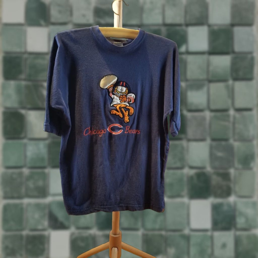Vintage VINTAGE 80' GARFIELD CHICAGO BEARS NAVY COTTON JERSEY T-SHIRT SZ LARGE Size US L / EU 52-54 / 3 - 1 Thumbnail