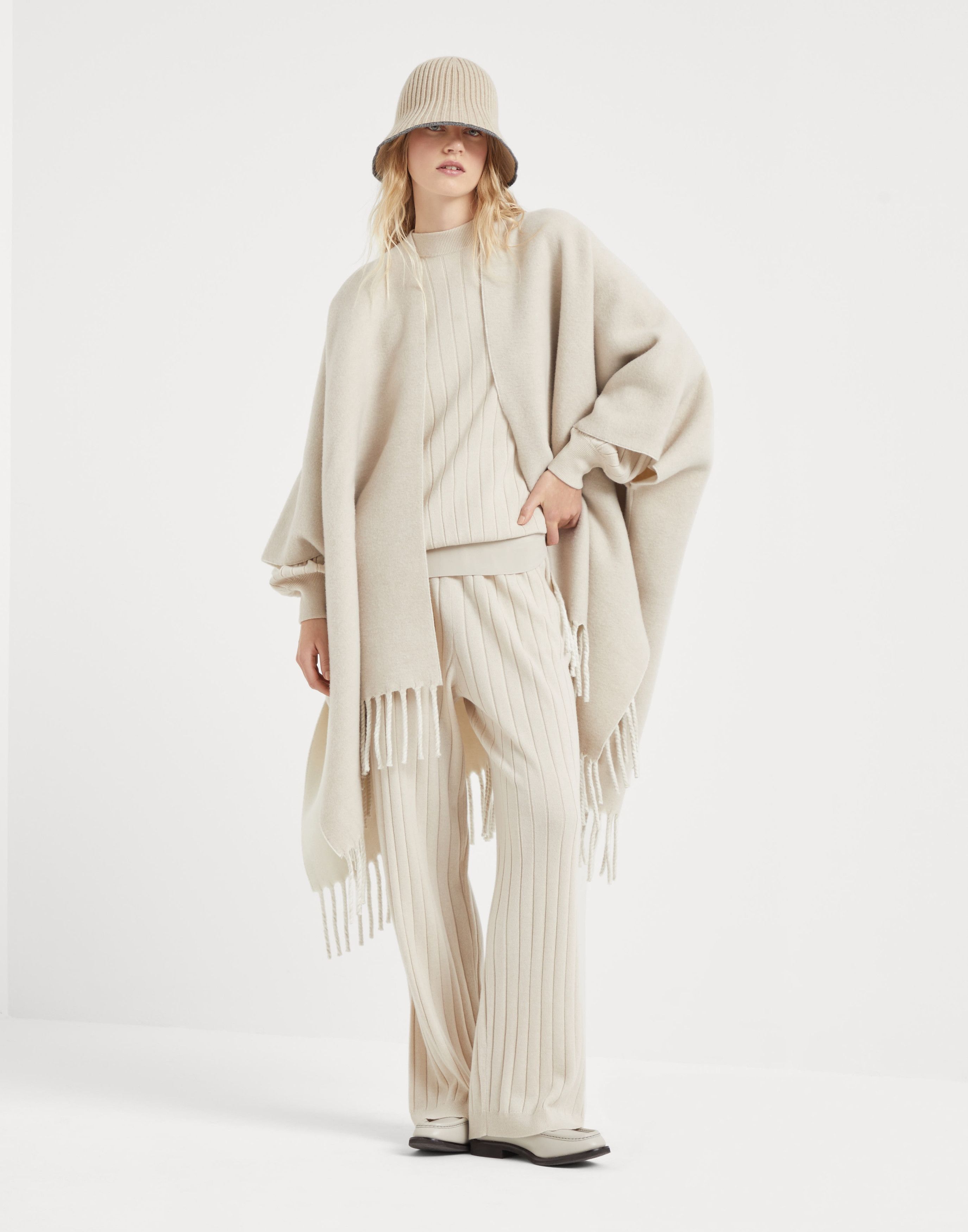 Brunello Cucinelli o1la1rc1a1025 Cashmere Pants in Ivory Size 28" / US 6 / IT 42 - 4 Thumbnail