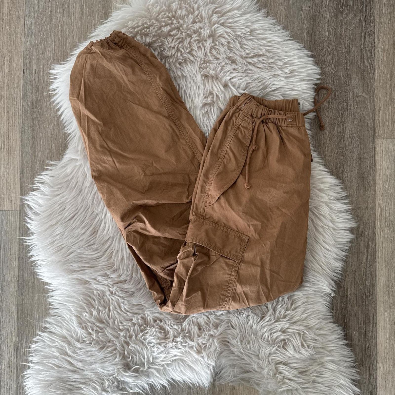 Aritzia NWOT ARITZIA TNA Squad Pocket Parachute Pant - Camel XXS Size 24" / US 00 / IT 34 - 3 Thumbnail