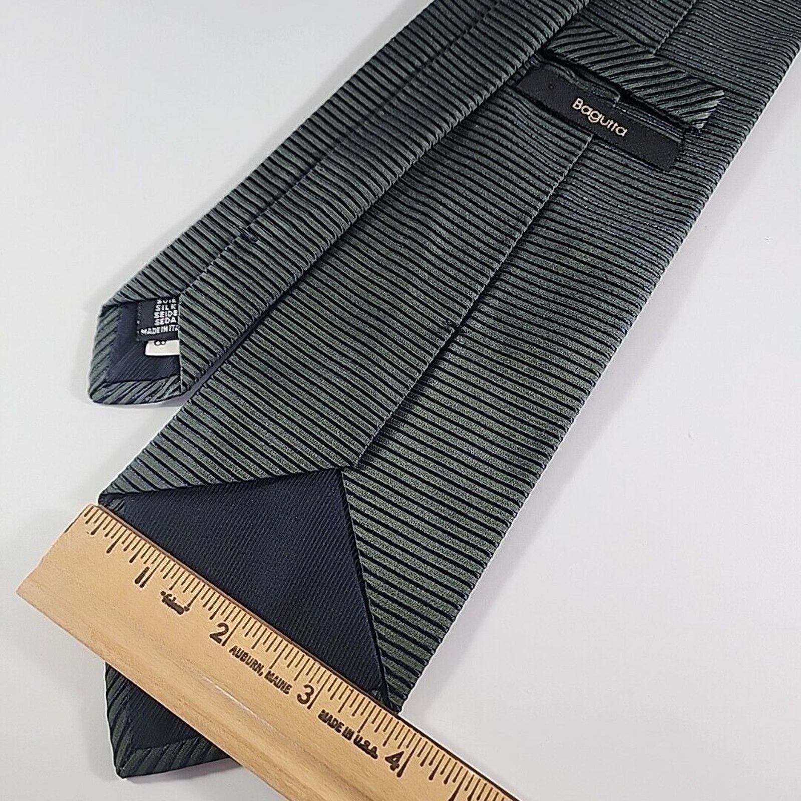 Vintage Bagutta Silk Necktie, Gray Horizontal Stripes - Italy Size ONE SIZE - 2 Thumbnail