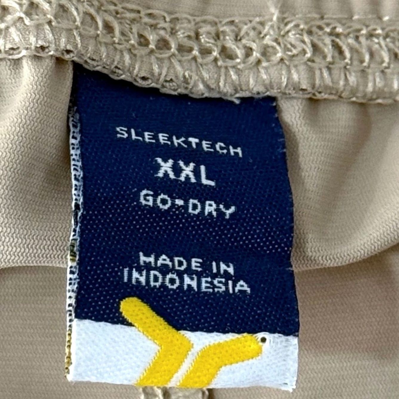 Old Navy Old Navy SleekTech Go-Dry Cargo Jogger Pants Women's 2XL Beige Tapered Pockets Moisture-Wicking Quick Dry Outdoor Athletic Track Pants Size 40" / US 18 - 6 Thumbnail