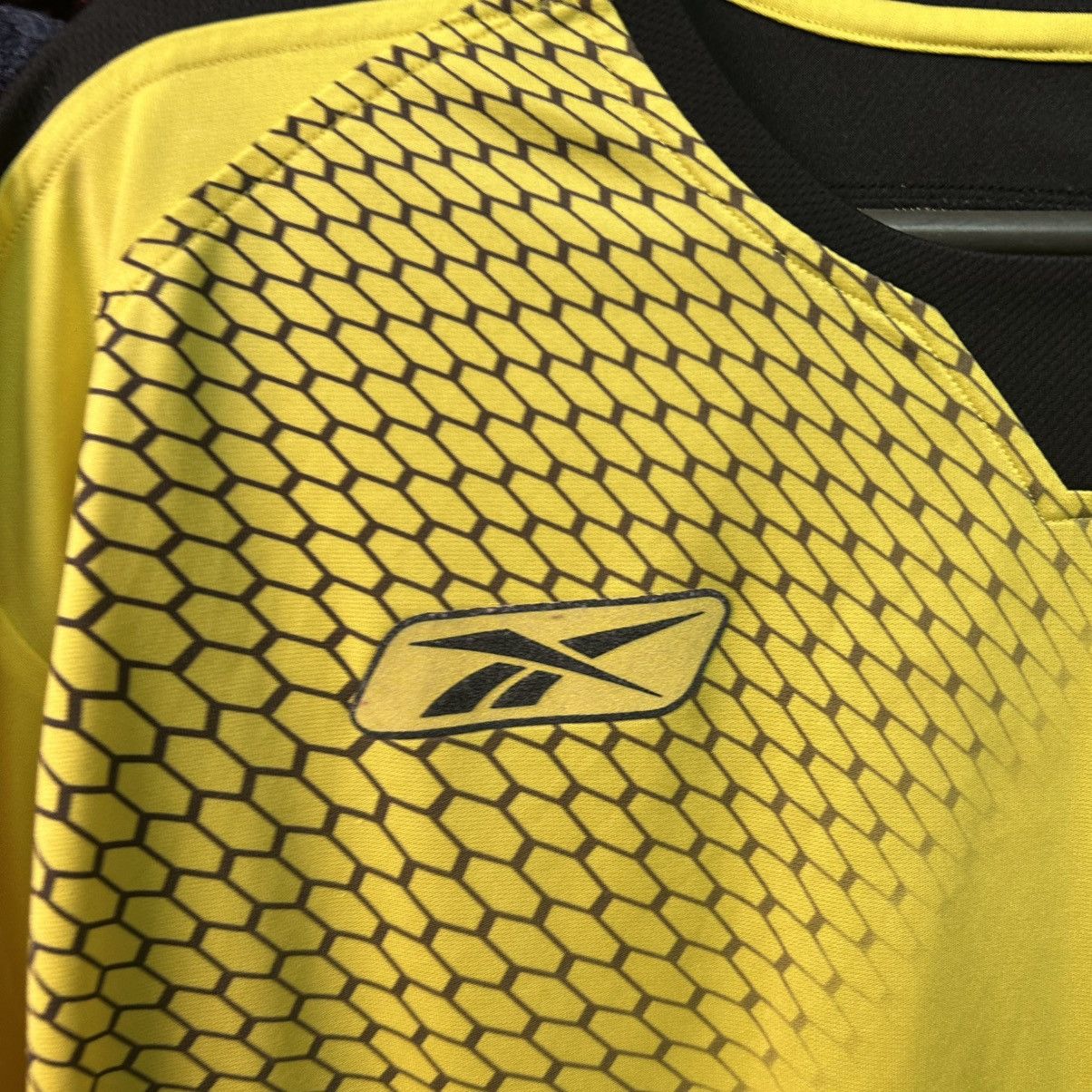 Reebok Vintage Reebok Liverpool 2000’s Home soccer jersey size XL Size US XL / EU 56 / 4 - 3 Thumbnail