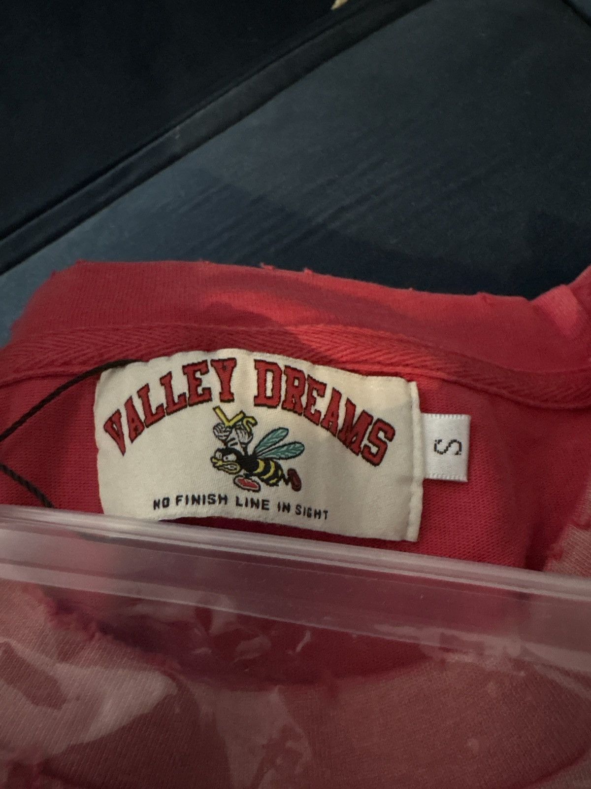Vale Brand New red Valley Sport tee shirt Size US S / EU 44-46 / 1 - 5 Thumbnail