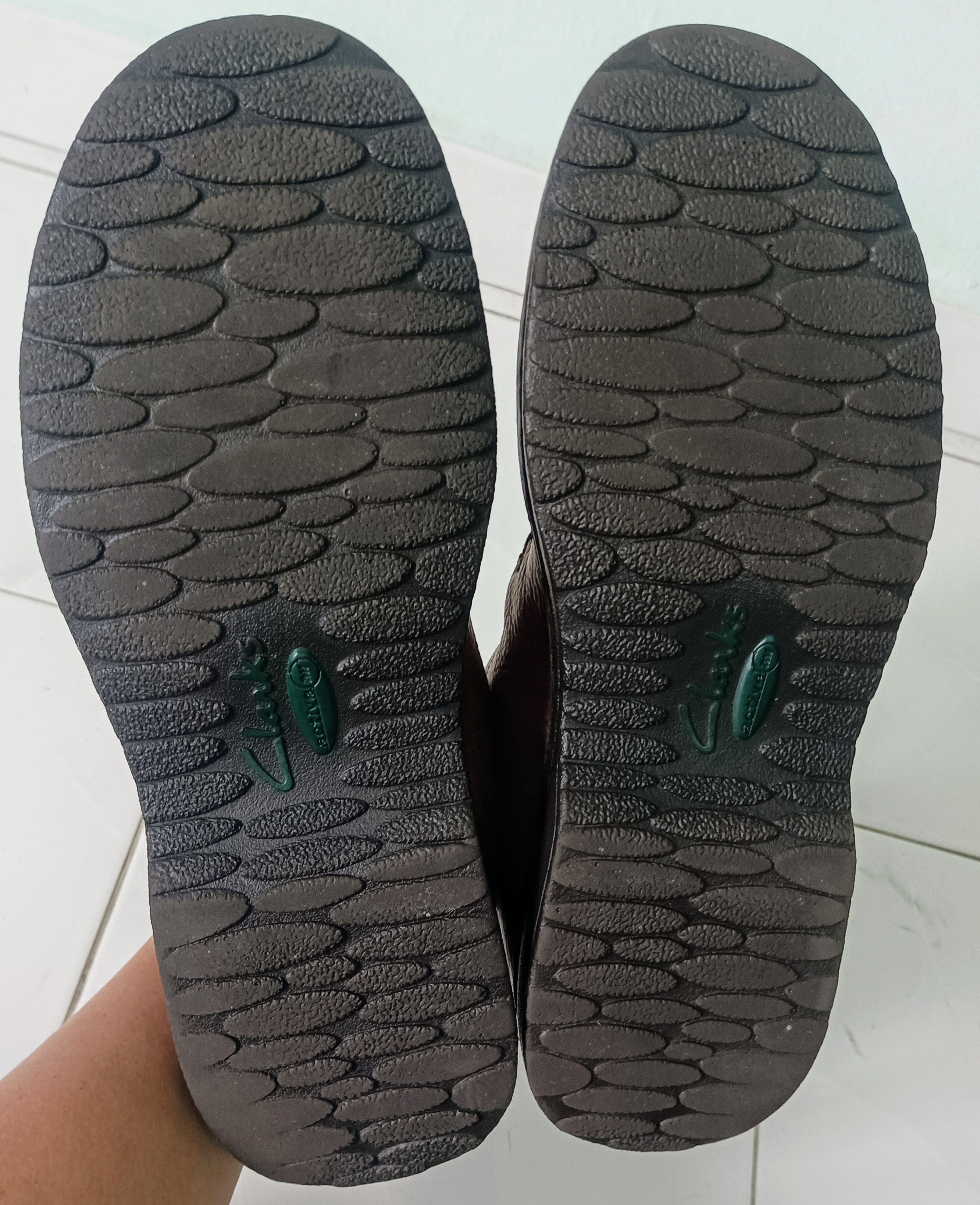 Clarks × Leather × Vintage Clarks 30084 Chukka Brown Leather Ankle Boots Active Air Size US 10.5 / EU 43-44 - 7 Thumbnail
