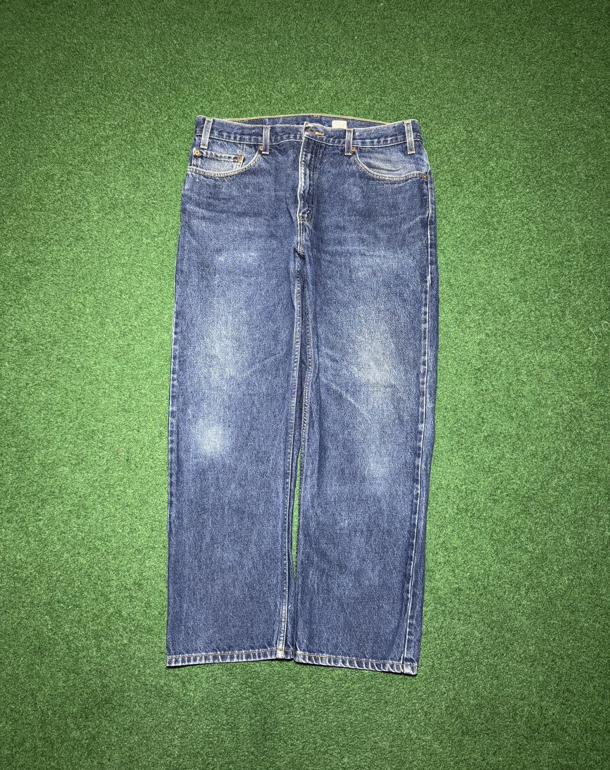 Levi's Vintage Clothing Vintage Levi’s 505 Straight Medium Wash 37x30 Denim Jeans Size US 37 - 3 Thumbnail