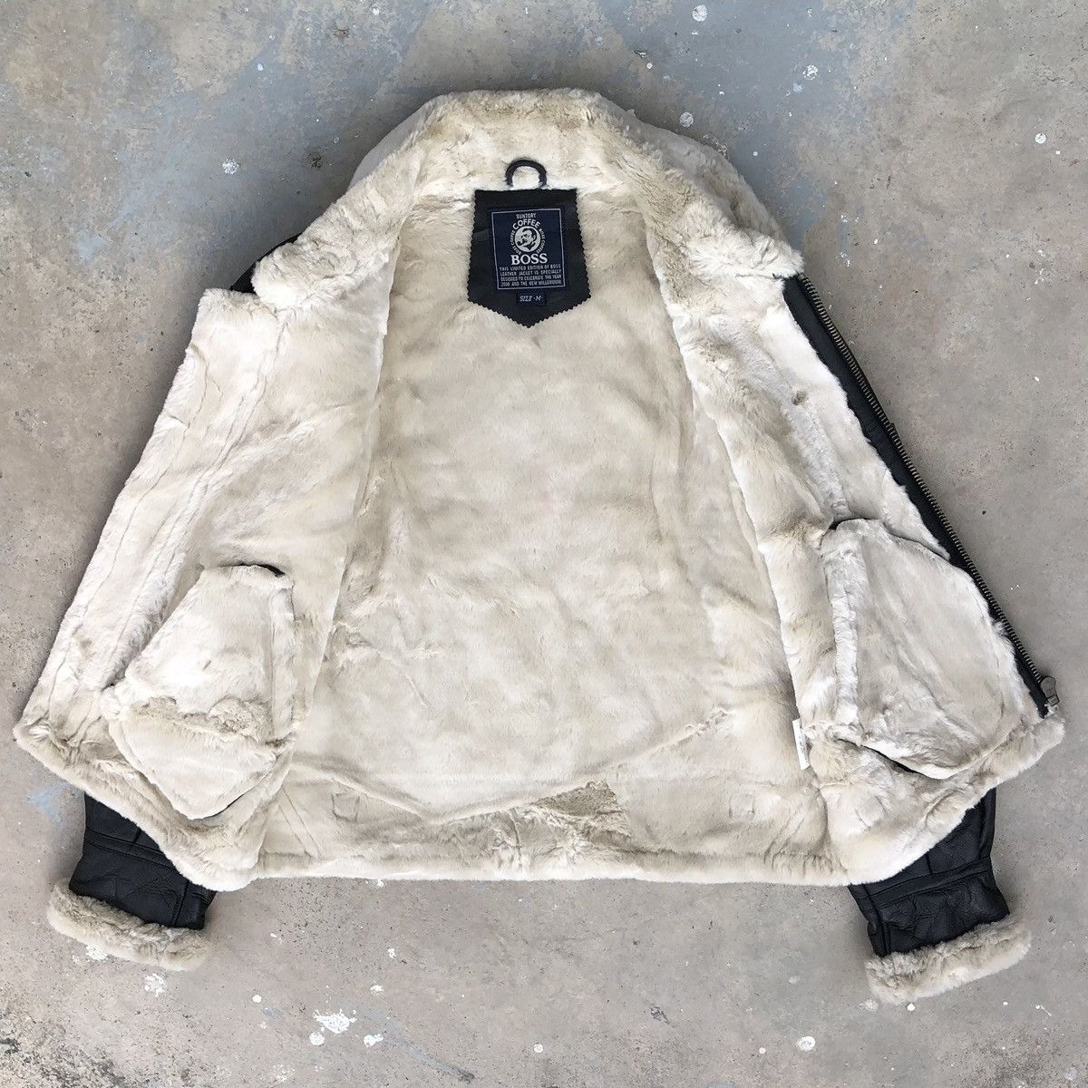 Vintage Vintage Suntory Boss Coffee B-3 Sherpa Leather Jacket Size US M / EU 48-50 / 2 - 15 Thumbnail