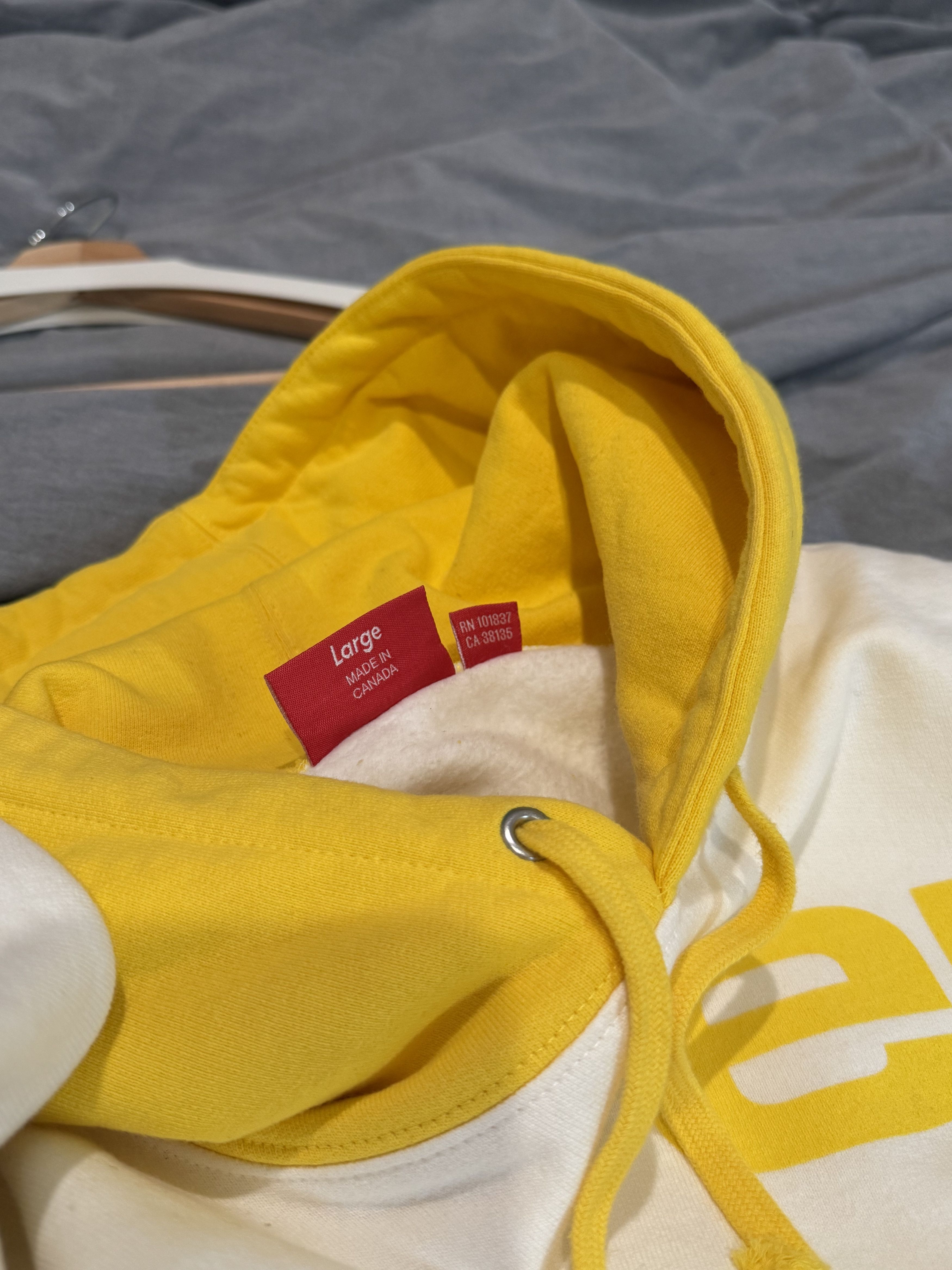 Supreme Supreme FW17 Blocked Hoodie Yellow Large Size US L / EU 52-54 / 3 - 5 Thumbnail