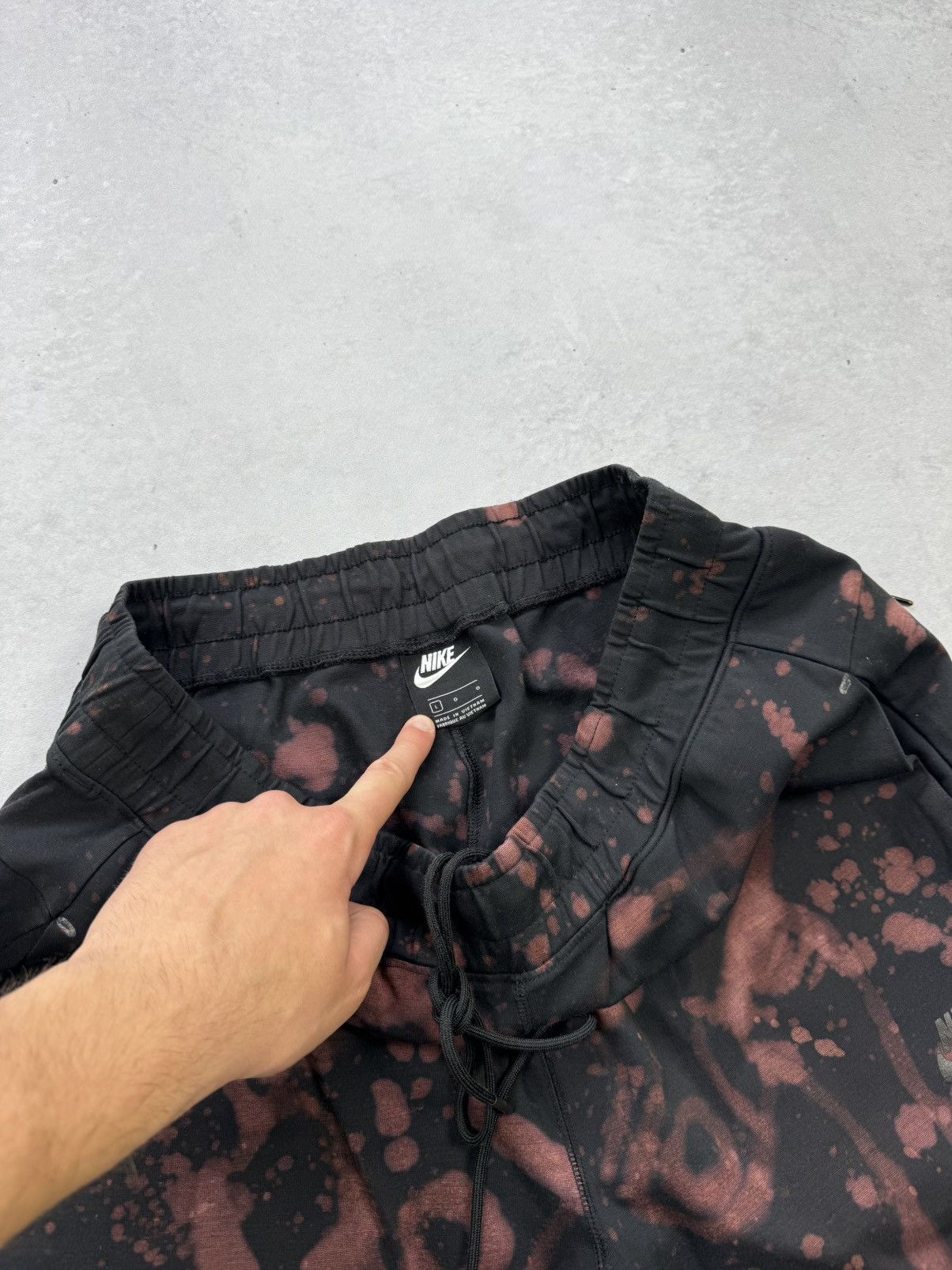 Nike Hype Nike Tech Fleece Size L Y2K Custom Skeletone Style Size US 32 / EU 48 - 5 Thumbnail