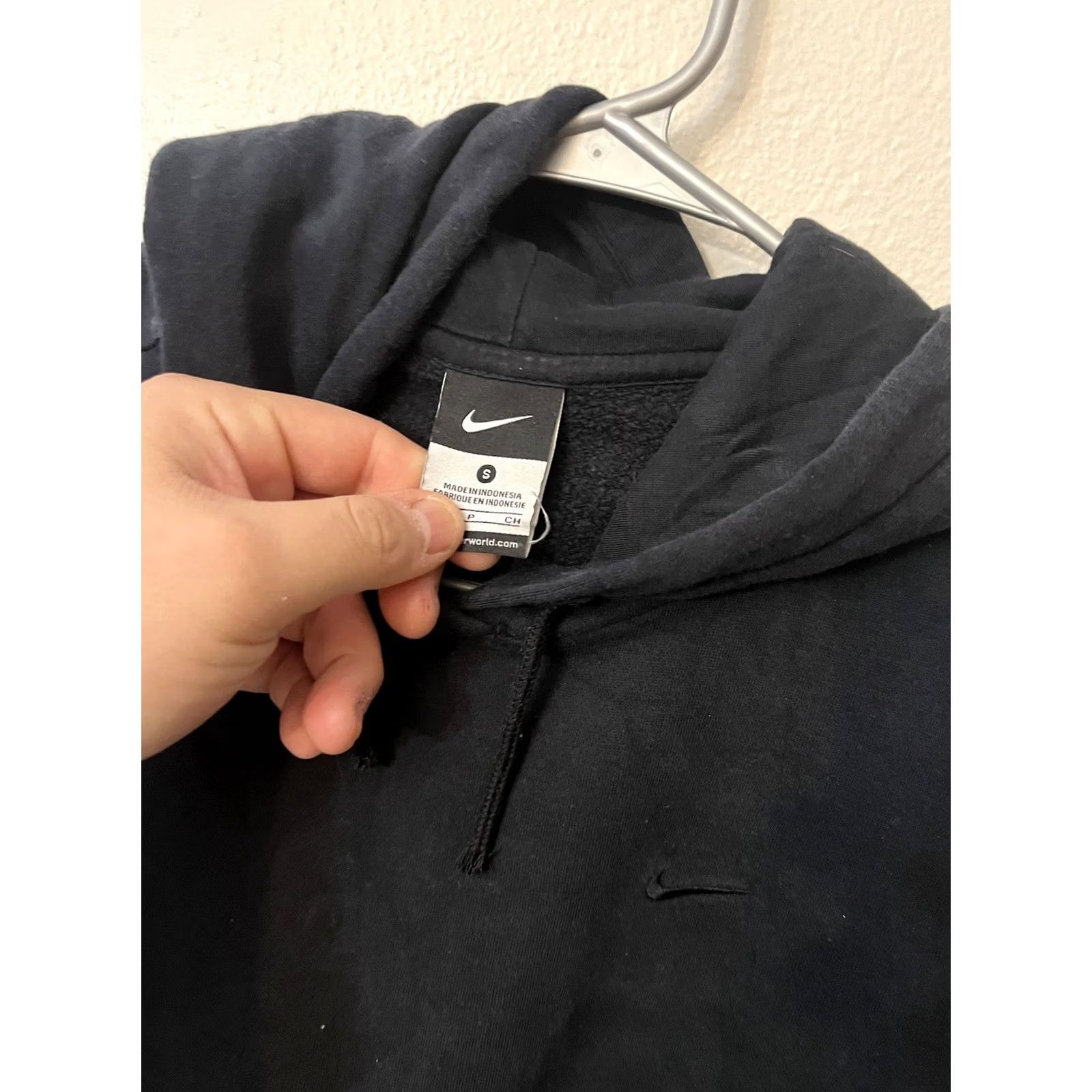 Nike Nike Classic Swoosh Hoodie Sweatshirt Black White Women's Size Small 361107 Size S / US 4 / IT 40 - 3 Thumbnail