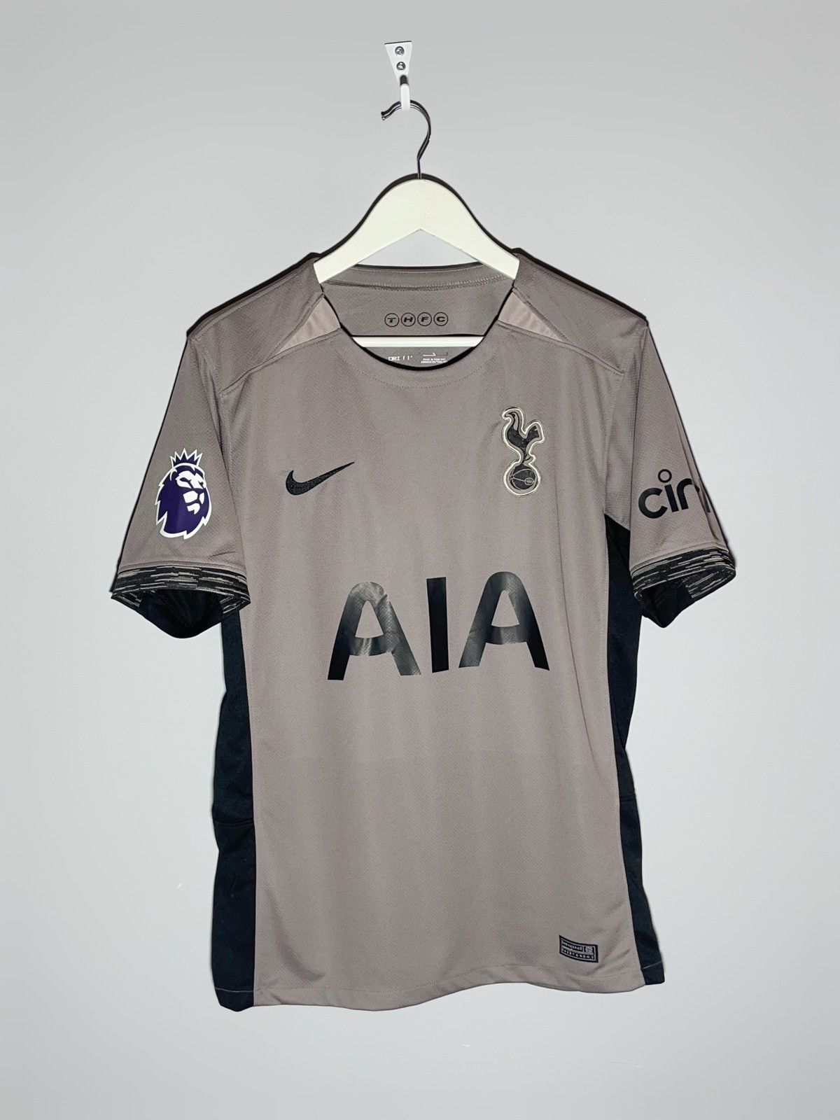 Nike Tottenham Hotspur Nike 2023/24 Third Y2k Football Shirt Size US L / EU 52-54 / 3 - 1 Thumbnail