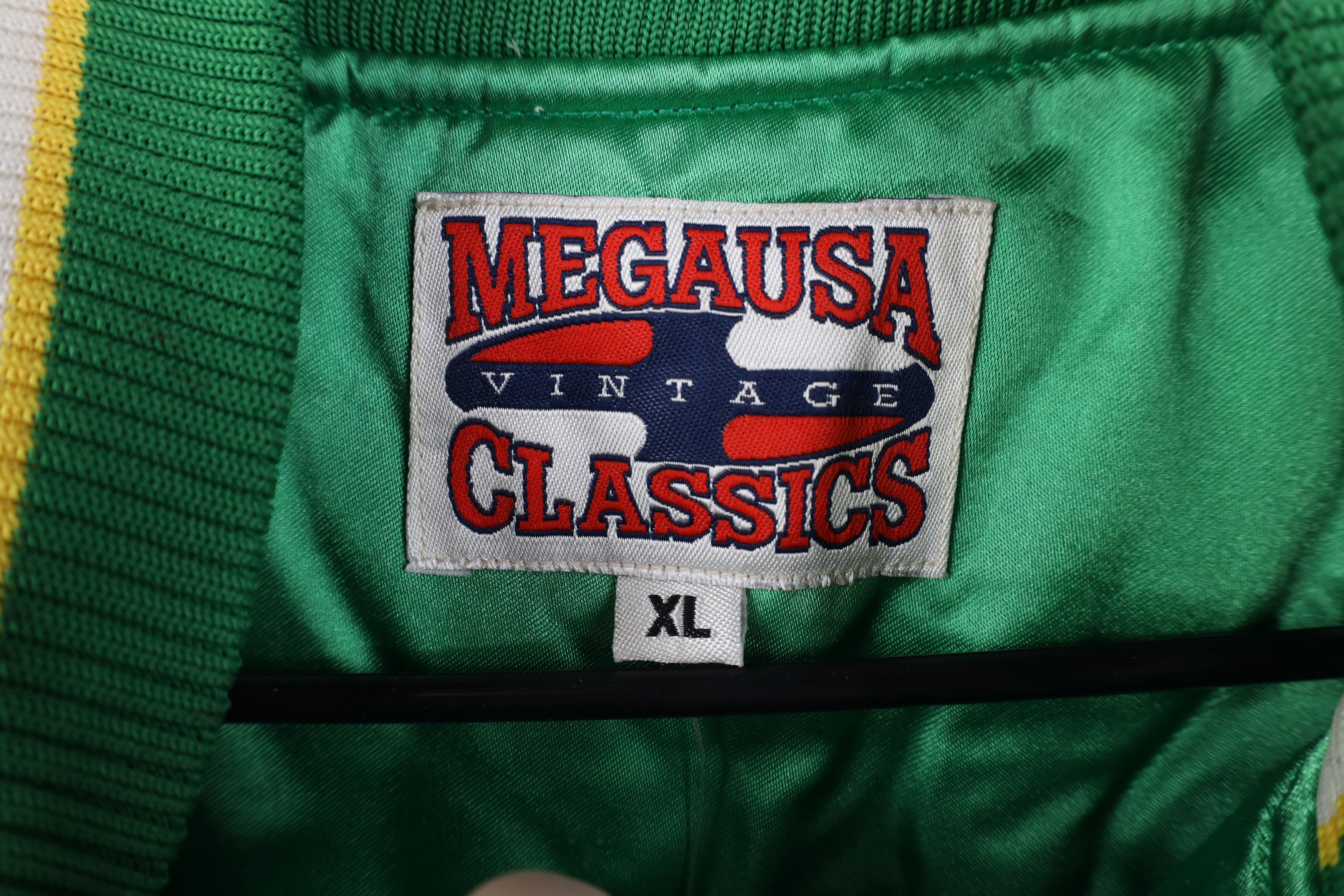 Vintage Deadstock Vintage 90s Quilted Satin Bomber Jacket Green Size US XL / EU 56 / 4 - 6 Thumbnail