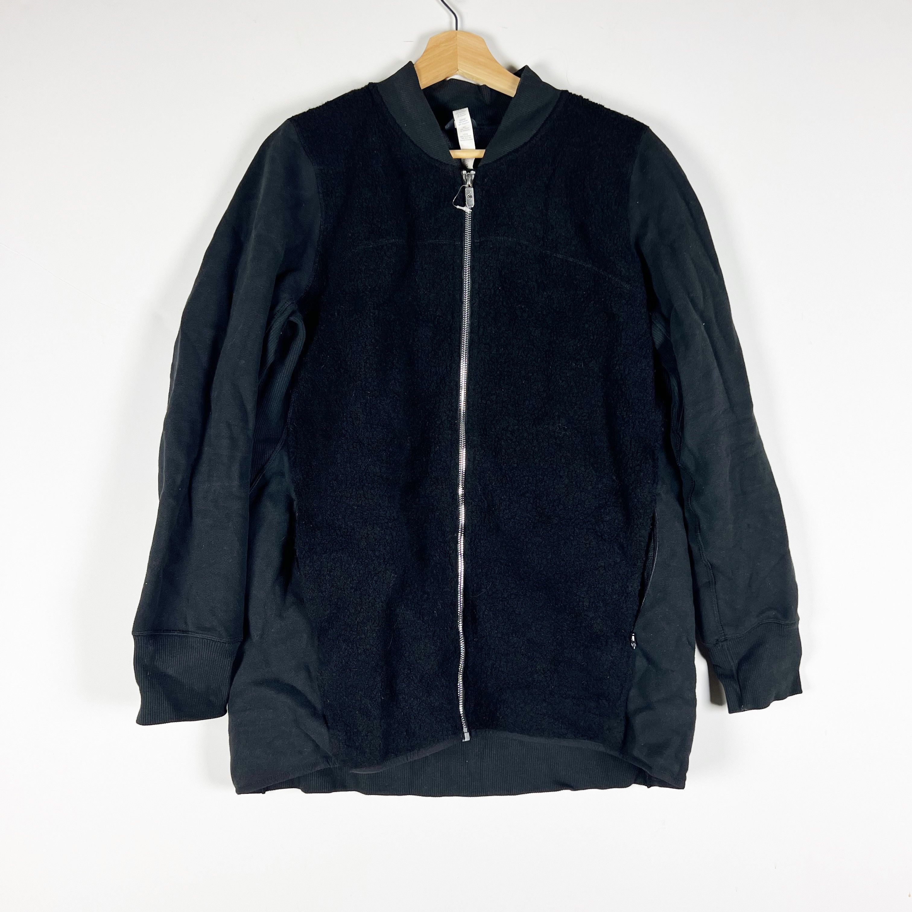 Lululemon Lululemon Women's Stand Out Sherpa Faux Size XL / US 12-14 / IT 48-50 - 1 Thumbnail