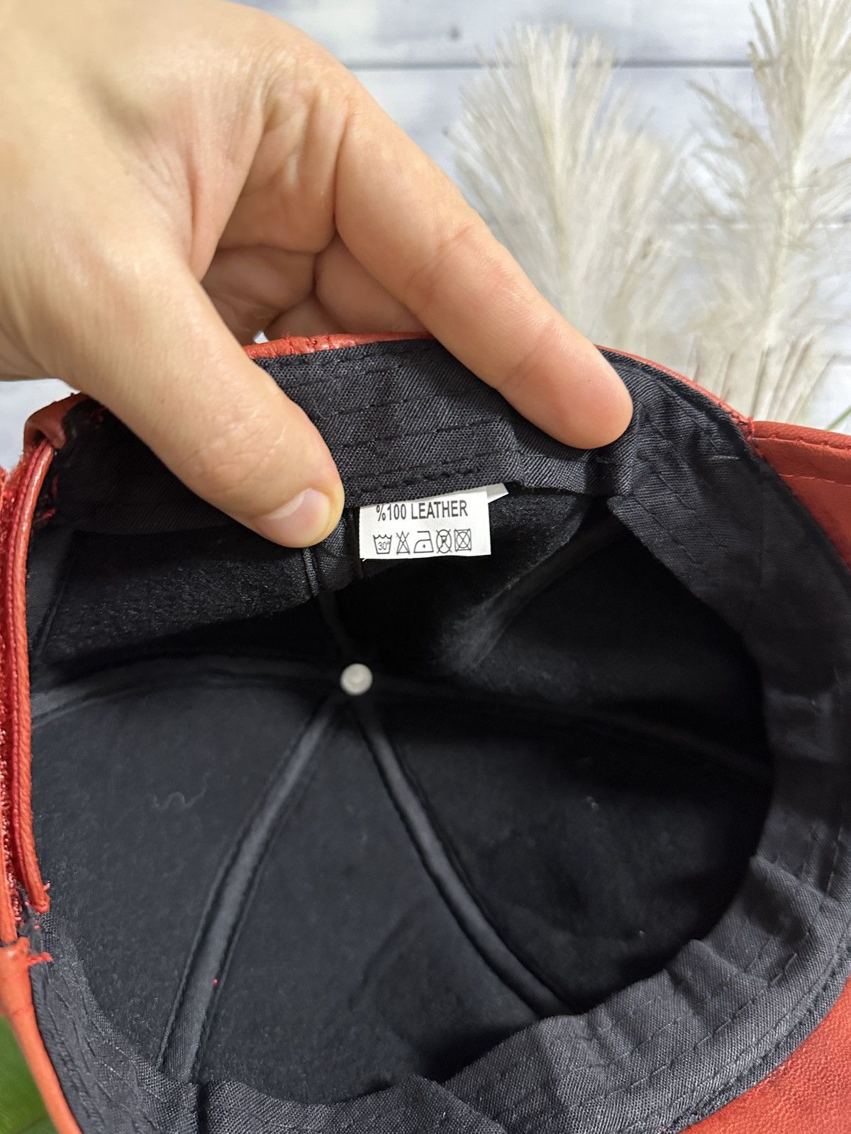 Leather Rare Vintage Red Cap Avant-Garde Japan Style. Size ONE SIZE - 7 Thumbnail