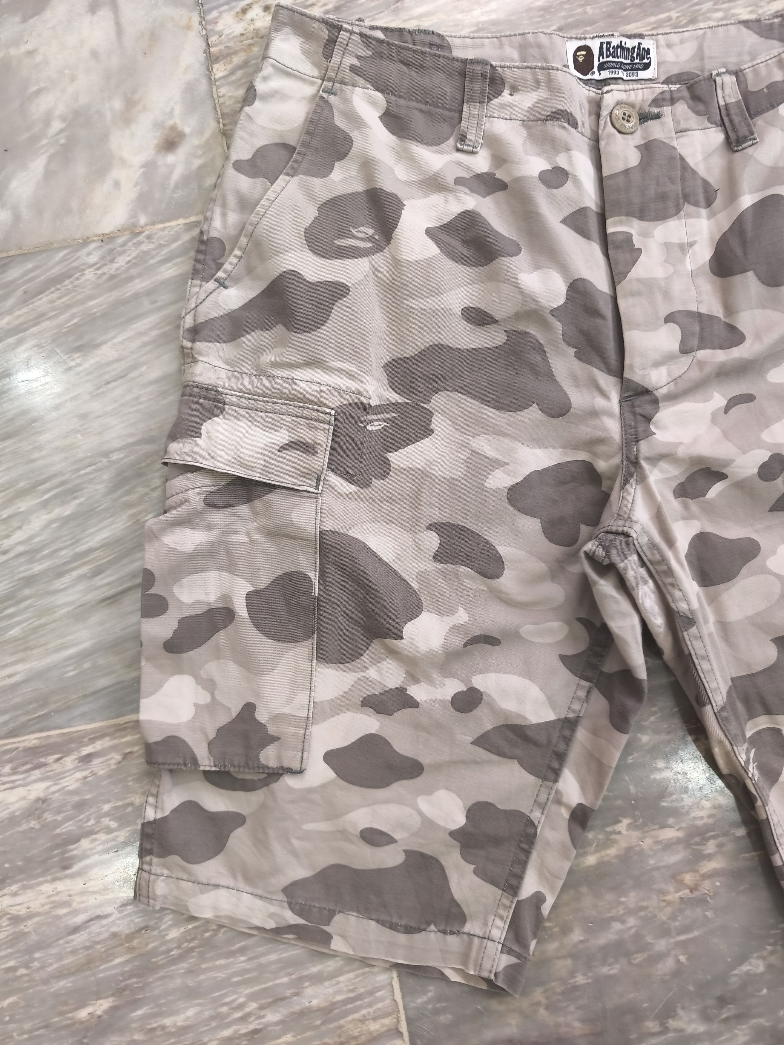 Bape OG Bape Gray Camo Cargo Short Size US 34 / EU 50 - 3 Thumbnail