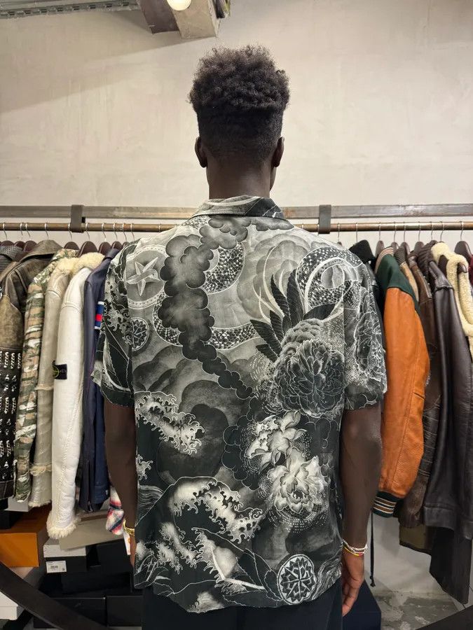 Just Cavalli SS2018 Cavalli Tiger Fantasia Black & White Shirt Size US M / EU 48-50 / 2 - 3 Thumbnail