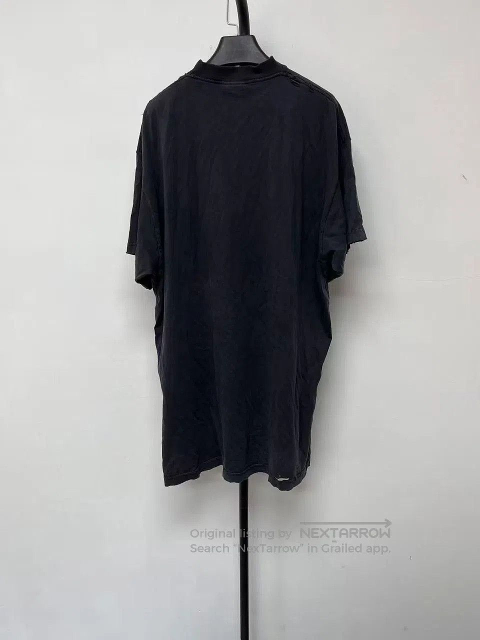 Balenciaga Balenciaga Men's Regular Crew Neck T-Shirt. Size US S / EU 44-46 / 1 - 2 Thumbnail