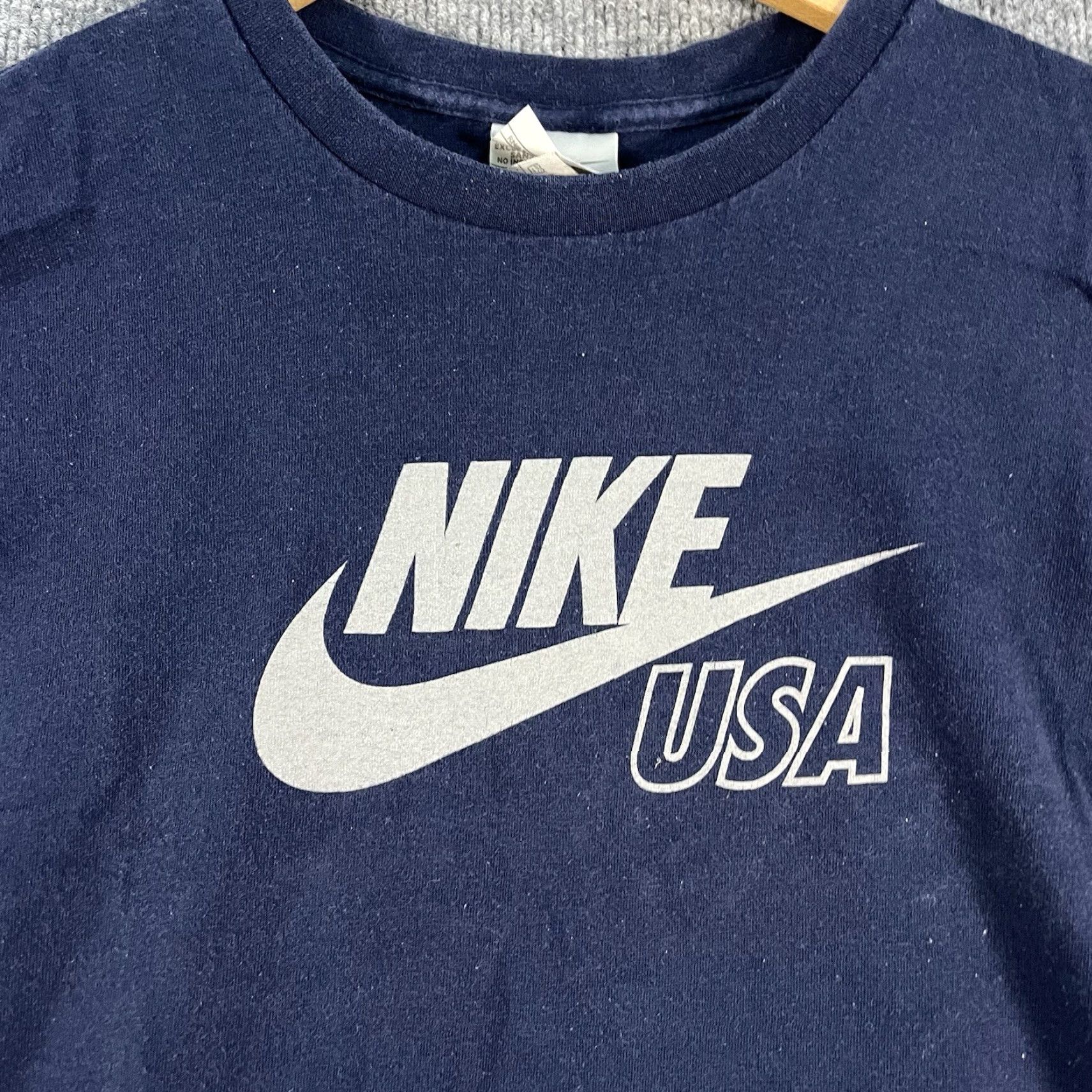 Nike VINTAGE Nike USA T-Shirt Mens XL Blue Center Swoosh Logo 90s Y2K Tee Navy Check Size US XL / EU 56 / 4 - 2 Thumbnail