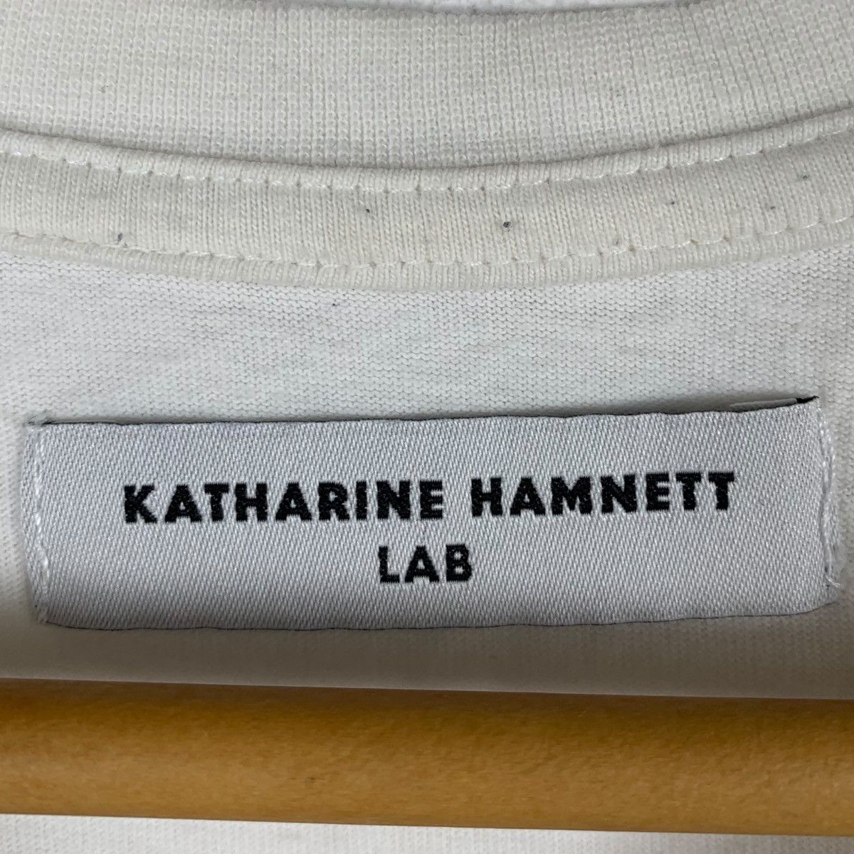 Katharine Hamnett London KATHARINE HAMNETT Lab English Fashion Designer SingleT-Shirt Size US M / EU 48-50 / 2 - 4 Thumbnail