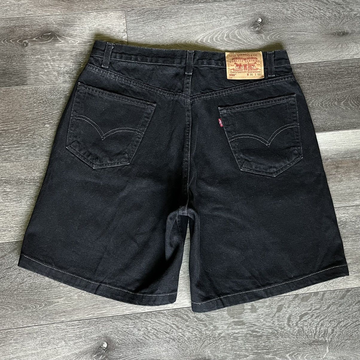 Levi's × Levi's Vintage Clothing × Vintage Vintage 1990s Levi’s 550 Relaxed Fit Denim Jean Shorts Sz 36 Size US 36 / EU 52 - 1 Thumbnail