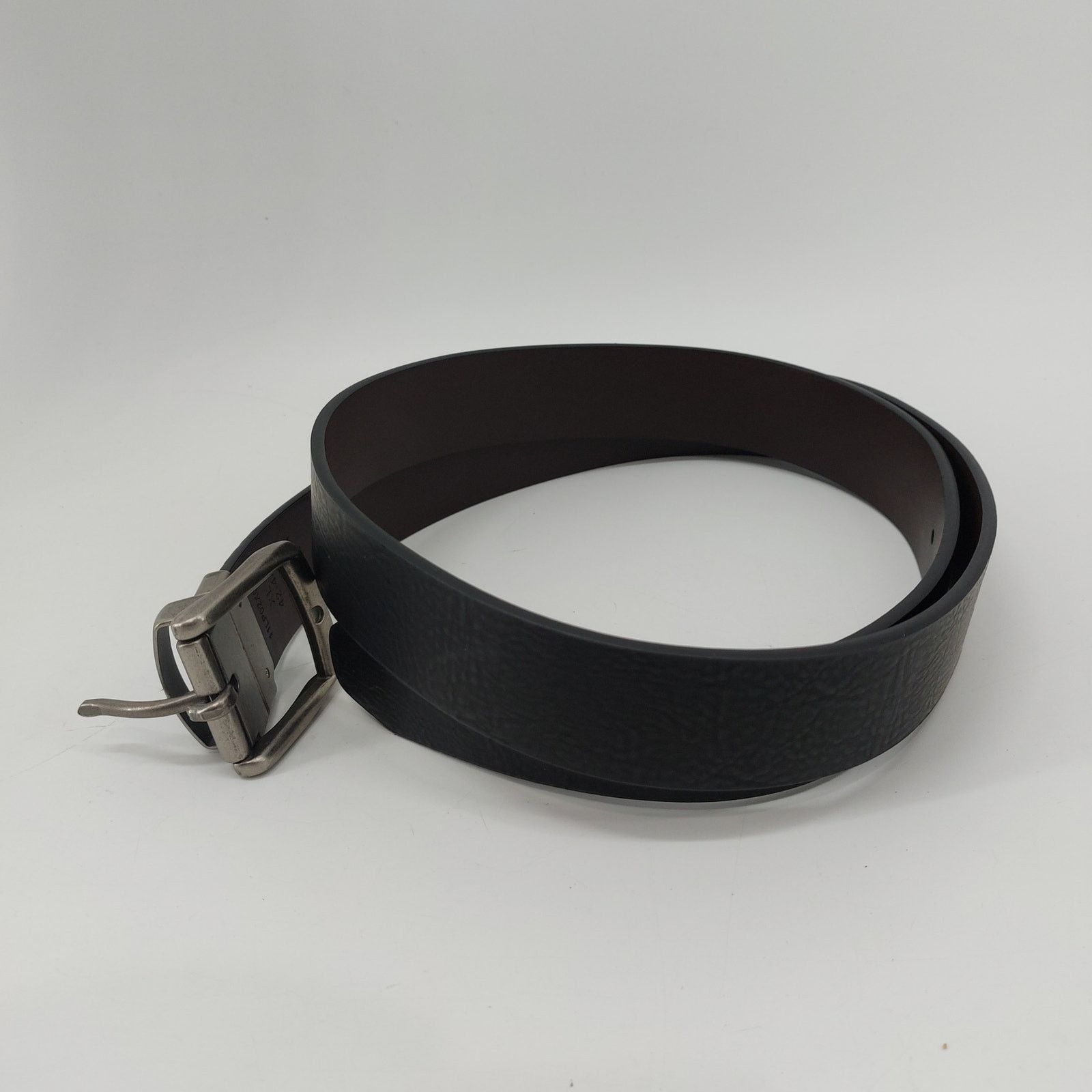 Levi's Levis Belt Black Brown Silver Tone Buckle 42-44 XL Men's Size 42 - 11 Thumbnail