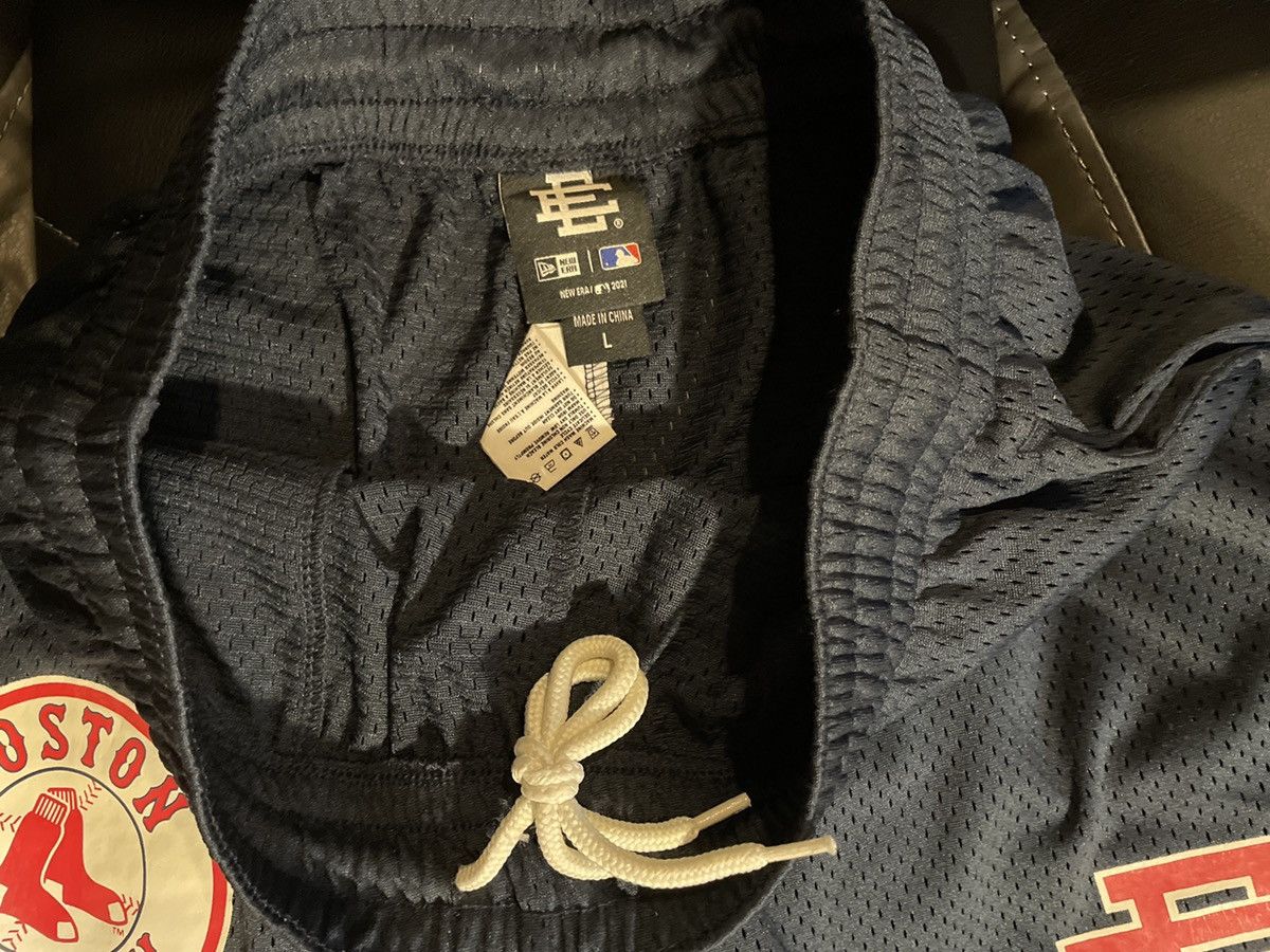 Eric Emanuel × New Era Eric Emanuel New Era Boston Red Sox Basic Short (Large) Size US 32 / EU 48 - 4 Thumbnail