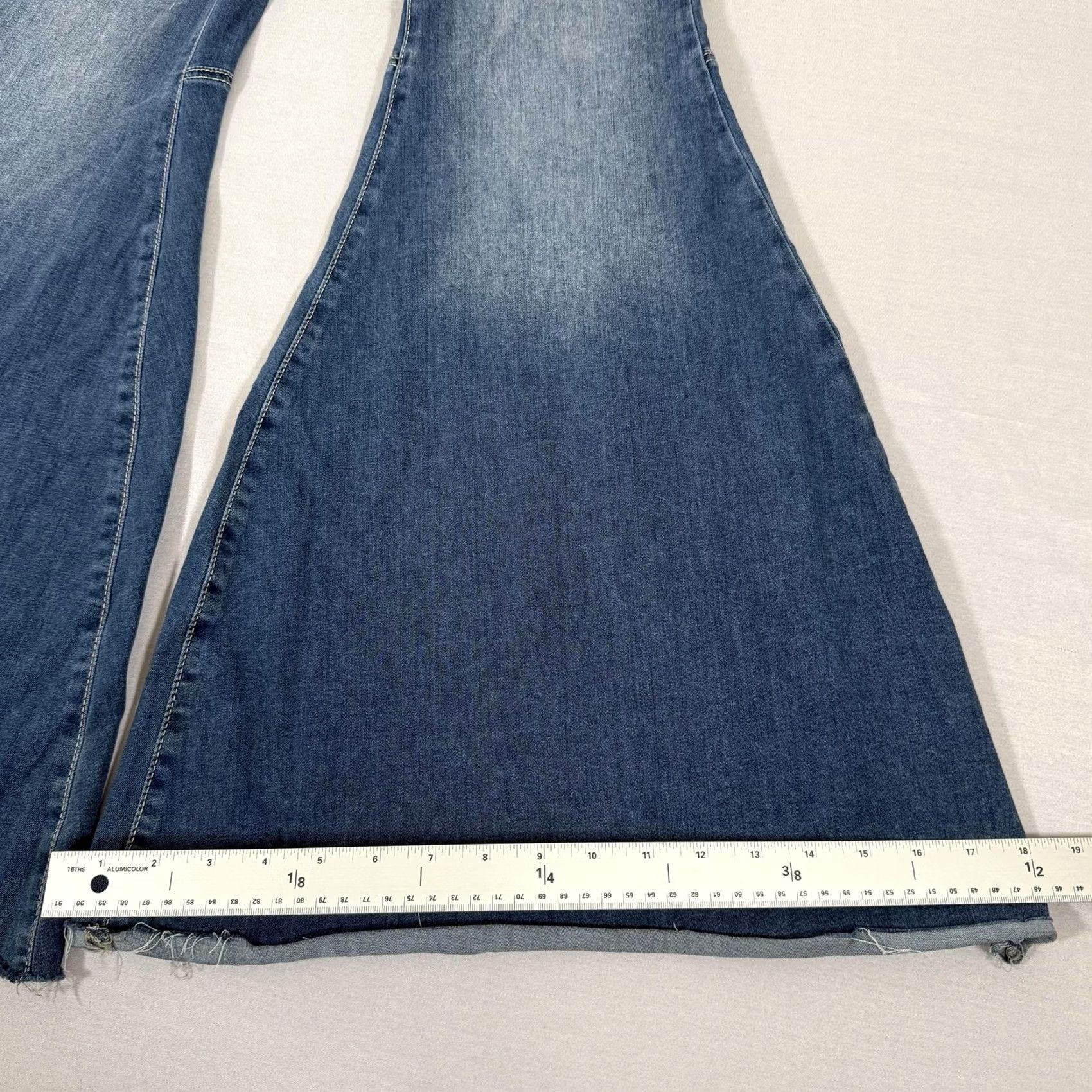 Free People Free People Jeans Womens 31 Blue Bell Bottom Super Flare Stretch Denim Pants Size 24" / US 00 / IT 34 - 3 Thumbnail
