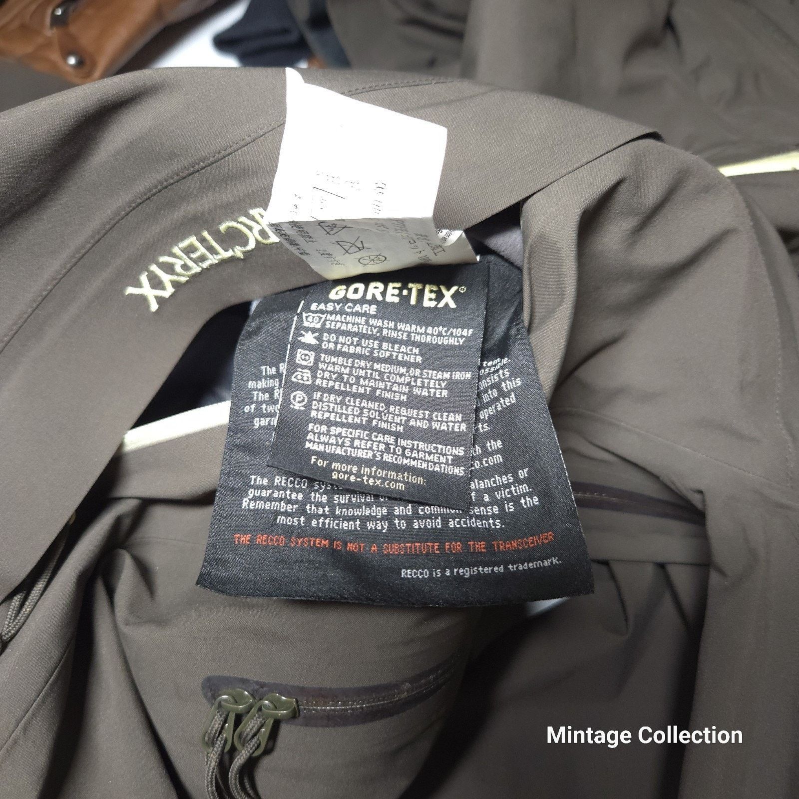 Arc'teryx ARCTERYX SCARABEE WOMEN'S GORE TEX RECCO GREEN JACKET L Size L / US 10 / IT 46 - 12 Thumbnail