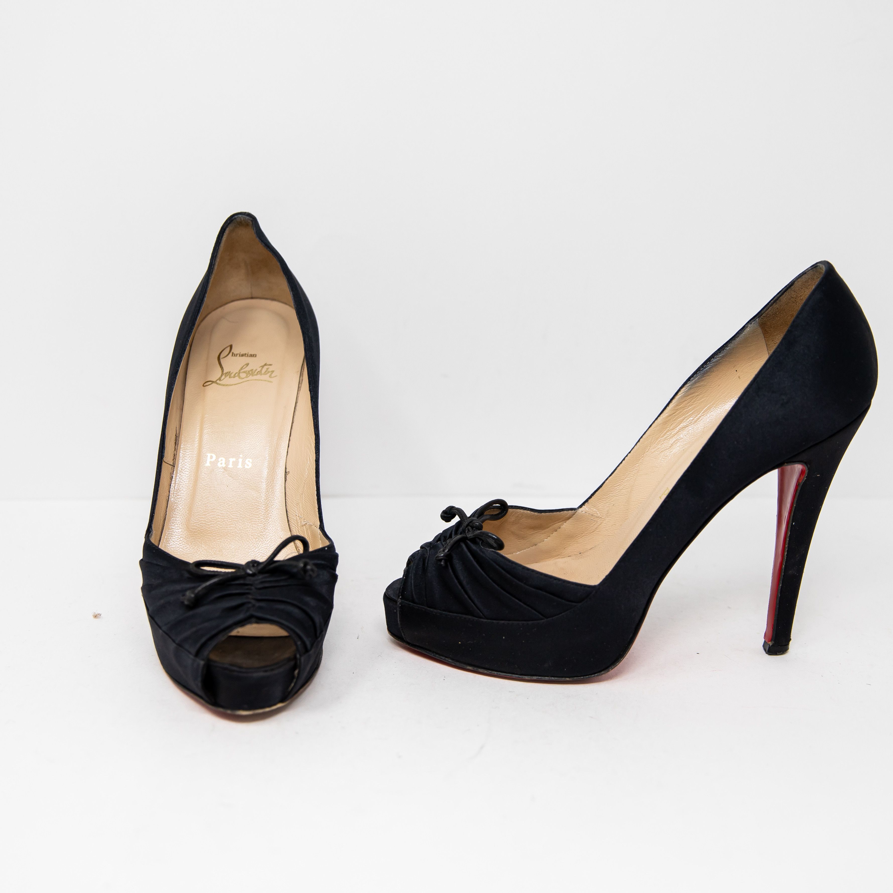 Christian Louboutin Christian Louboutin Very Pli 2 Silk Satin Ruched Size US 6 / IT 36 - 1 Thumbnail