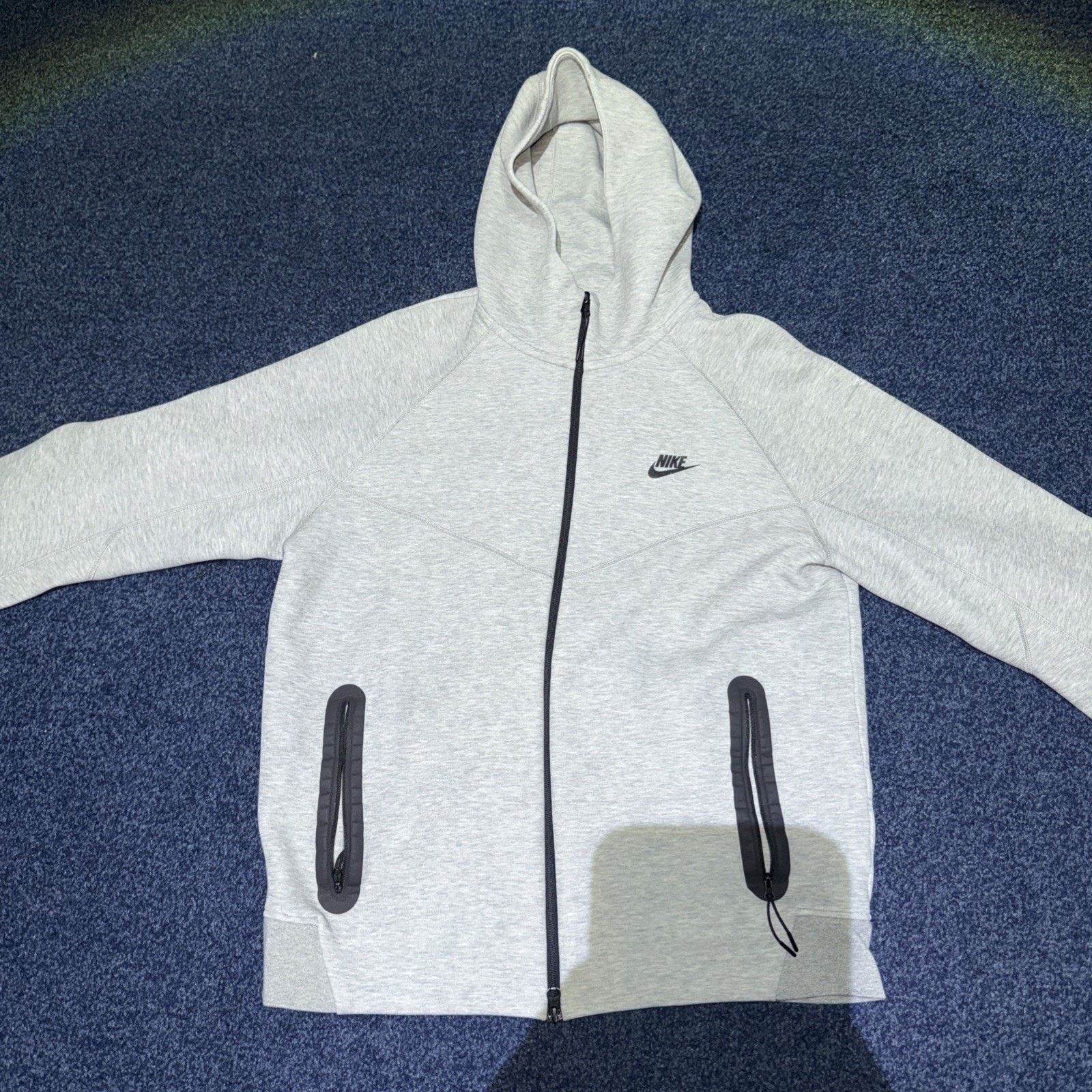 Nike Grey Nike Tech Size Large Slightly Used Great Condition Size US L / EU 52-54 / 3 - 1 Thumbnail