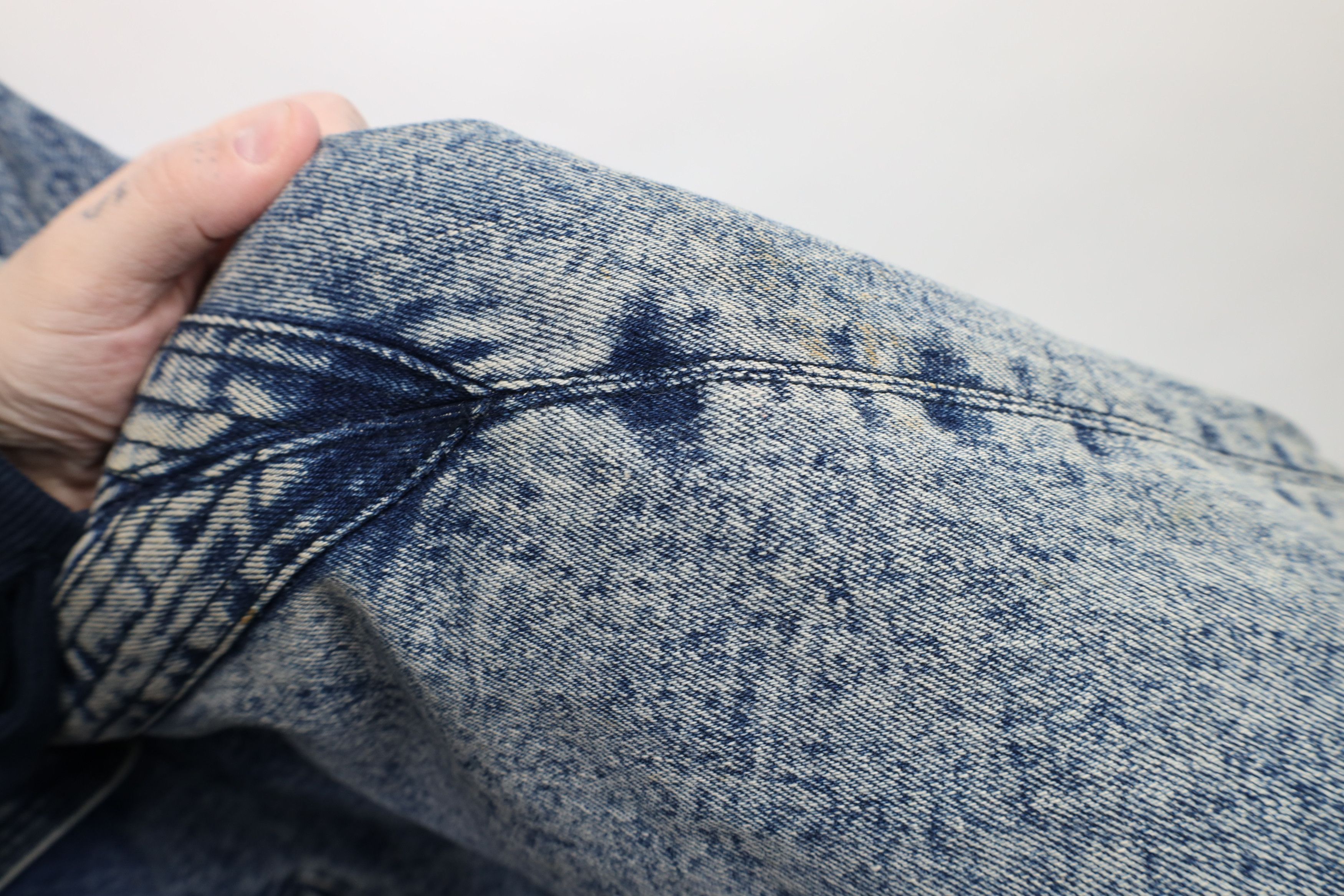 Vintage Vintage 90s Streetwear Quilted Acid Wash Denim Jean Jacket Size US XXL / EU 58 / 5 - 4 Thumbnail