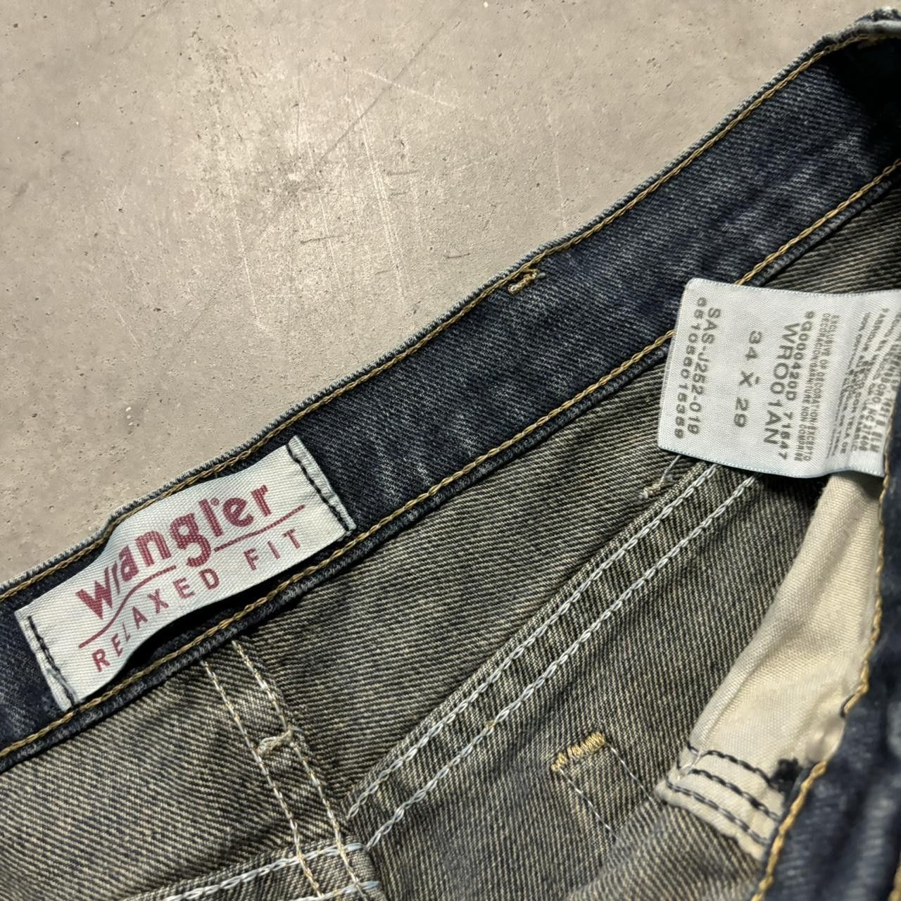 Japanese Brand × Vintage Crazy Vintage Y2K/2000s Grunge Dark Wash Essential Denim Jeans! Size US 33 - 8 Thumbnail